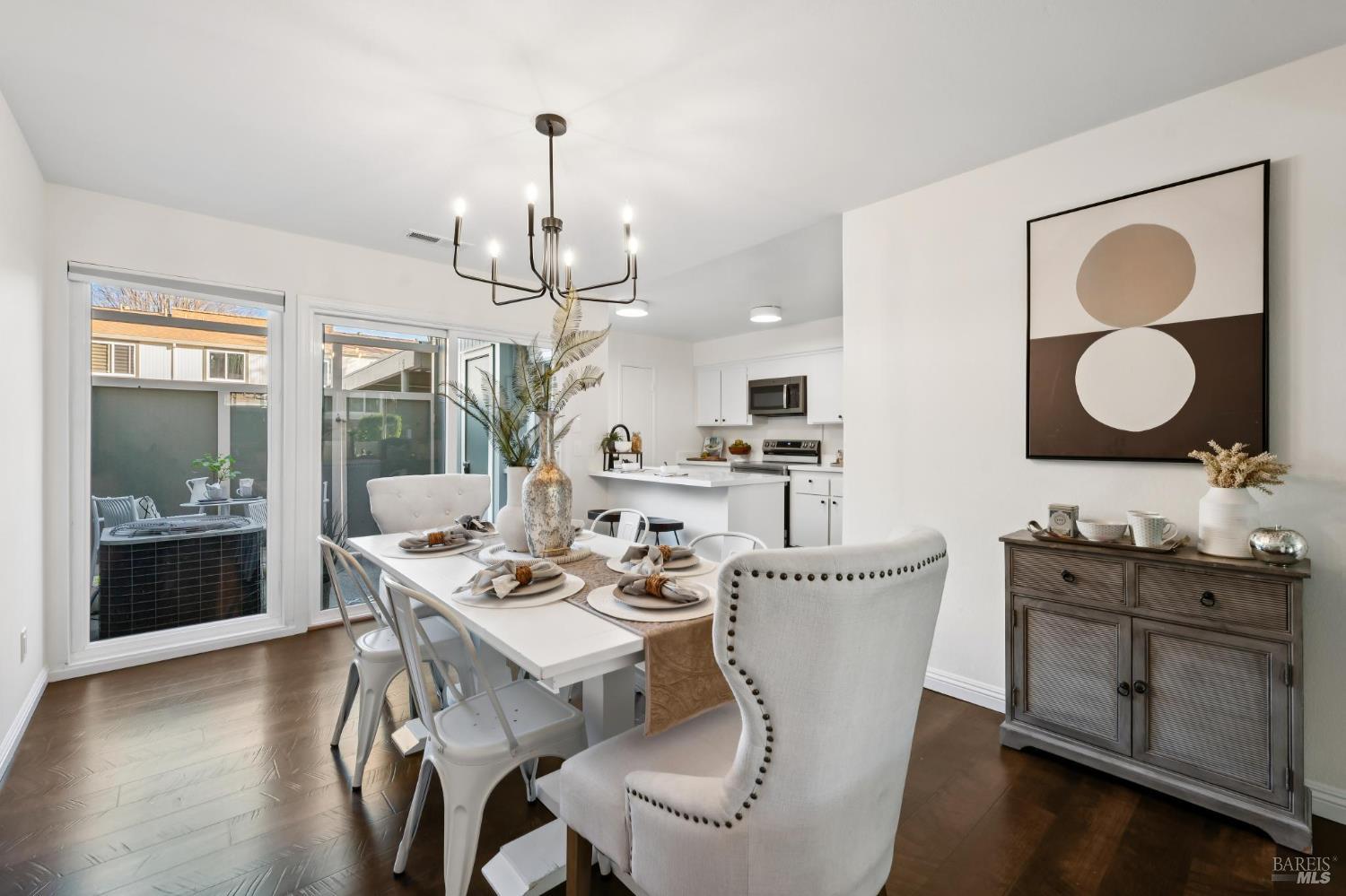 Detail Gallery Image 15 of 38 For 118 Oliva Ct #C,  Novato,  CA 94947 - 2 Beds | 1/1 Baths