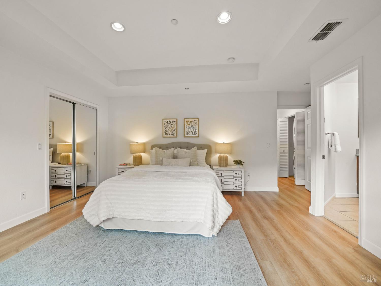 Detail Gallery Image 25 of 46 For 15 Cherry Hill Ln, Novato,  CA 94945 - 3 Beds | 2/1 Baths