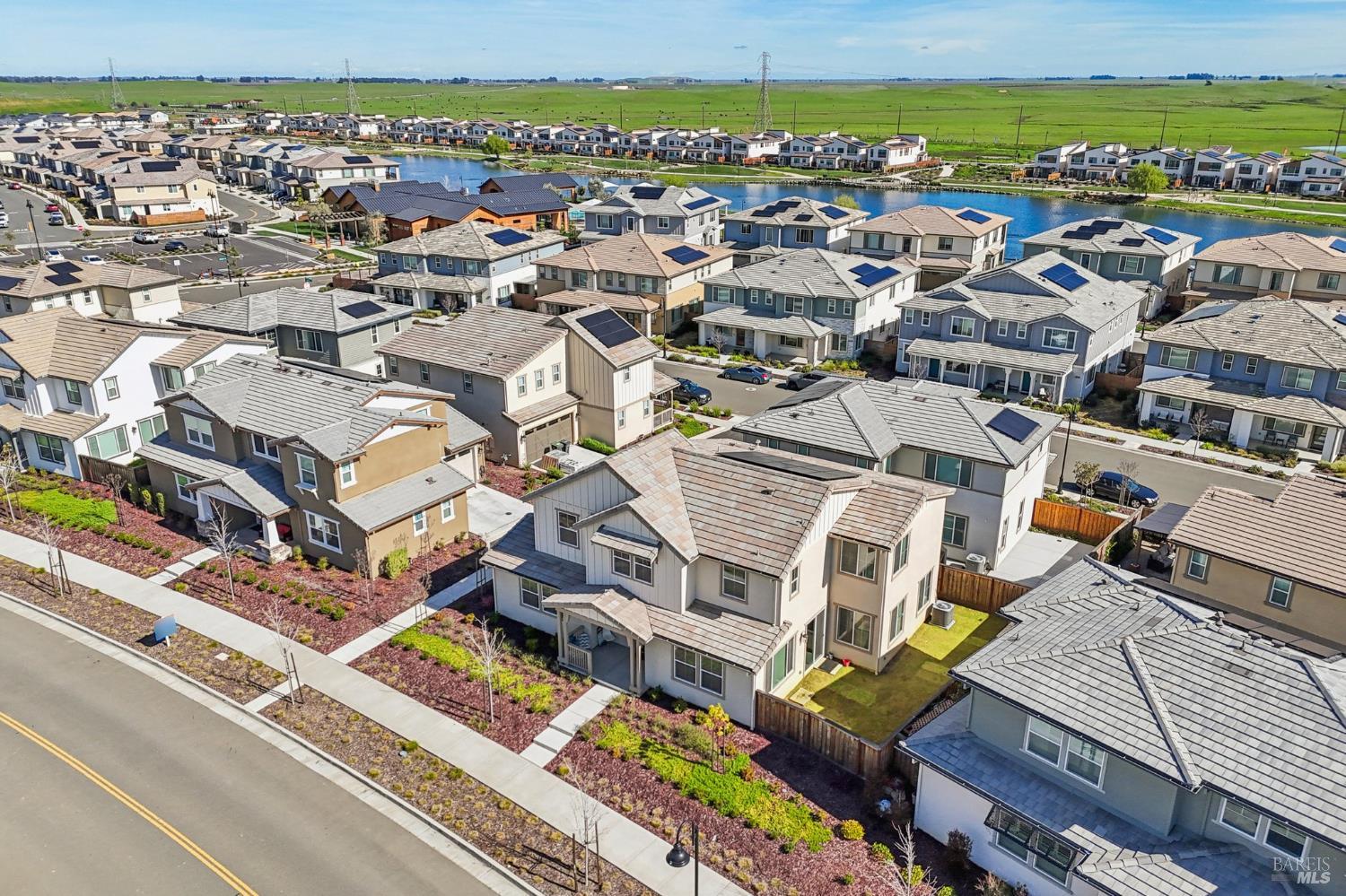 Detail Gallery Image 46 of 54 For 2464 Lake Club Dr, Fairfield,  CA 94533 - 4 Beds | 3/1 Baths