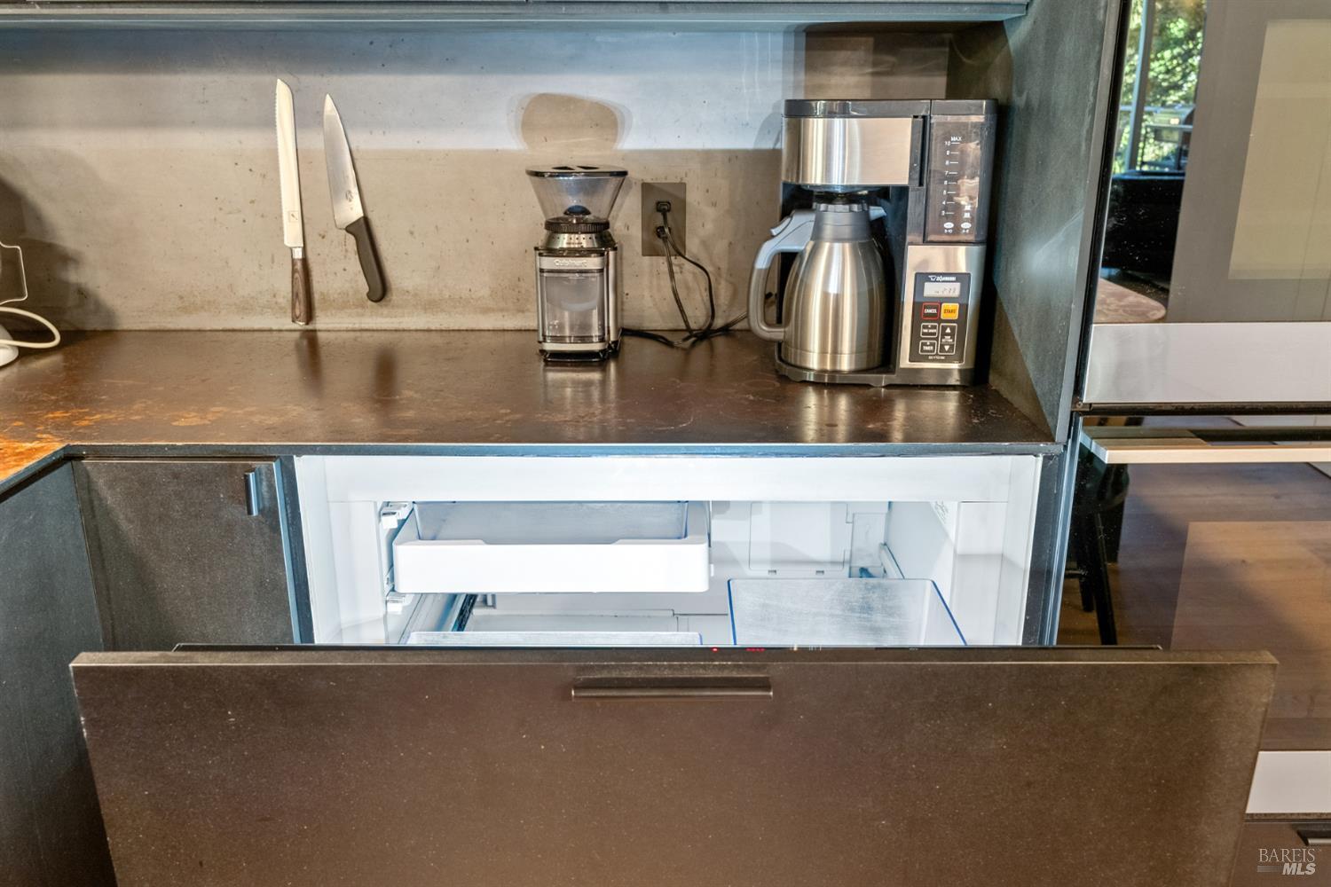 Detail Gallery Image 16 of 49 For 1050 Cazadero Hwy, Cazadero,  CA 95421 - 3 Beds | 2 Baths