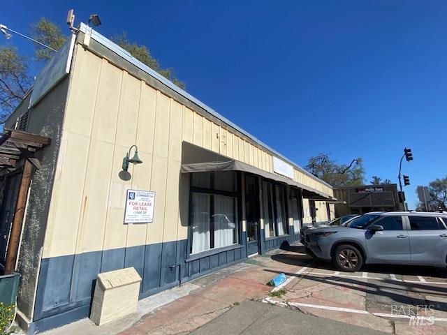 Detail Gallery Image 5 of 5 For 1080 Main, Saint Helena,  CA 94574 - – Beds | – Baths