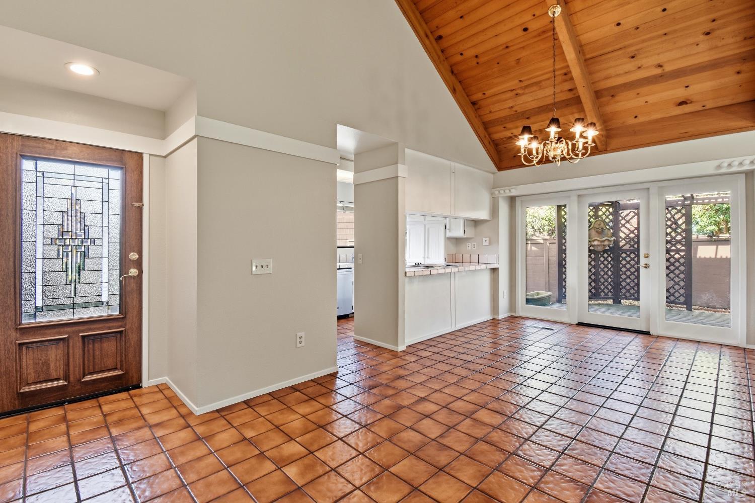 Detail Gallery Image 7 of 28 For 1320 North St #7,  Santa Rosa,  CA 95404 - 2 Beds | 2 Baths