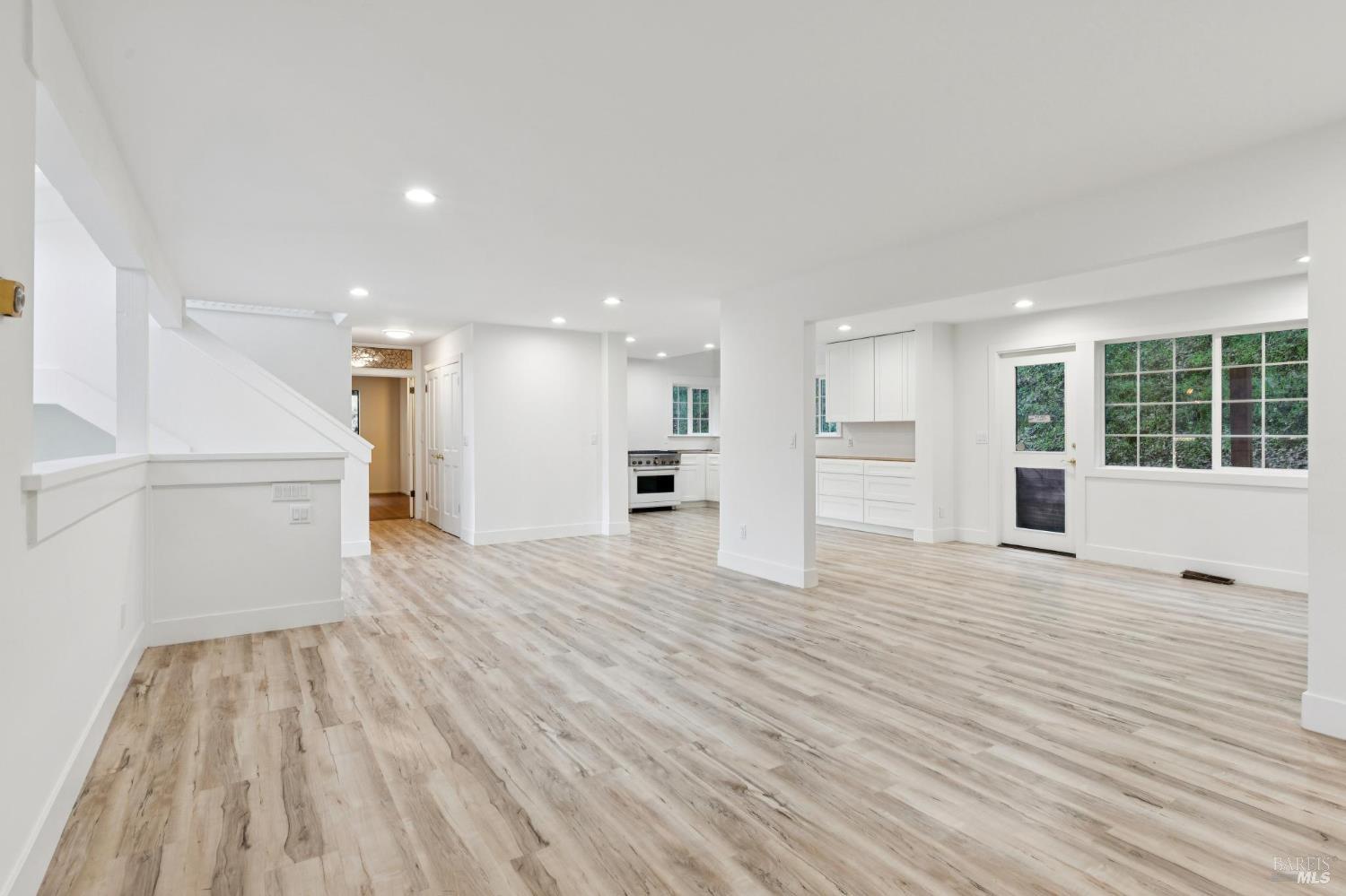 Detail Gallery Image 3 of 52 For 31 via Los Altos Unkn, Tiburon,  CA 94920 - 4 Beds | 3/1 Baths