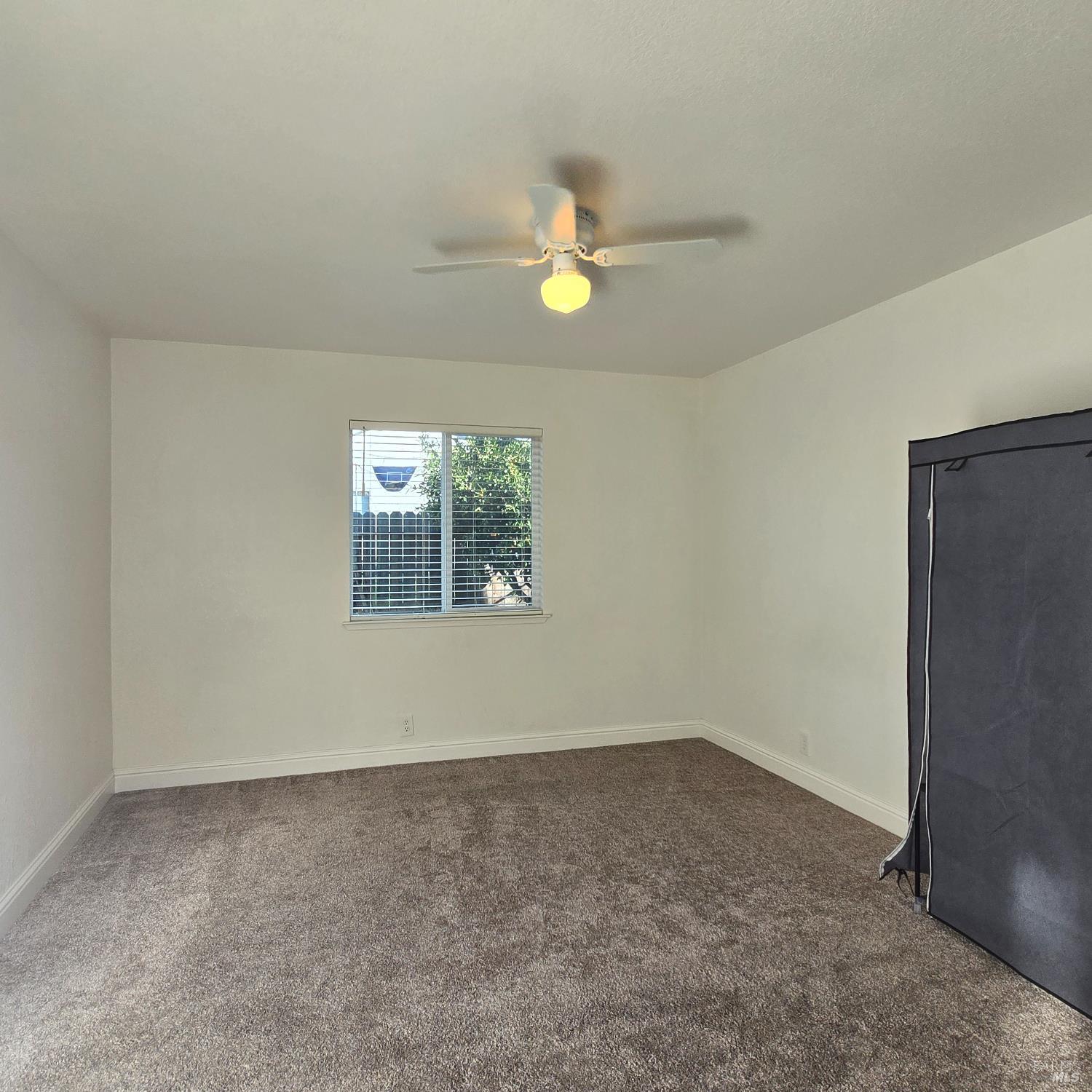 Detail Gallery Image 11 of 13 For 1506 Casa Loma Way, Suisun City,  CA 94585 - 4 Beds | 2 Baths