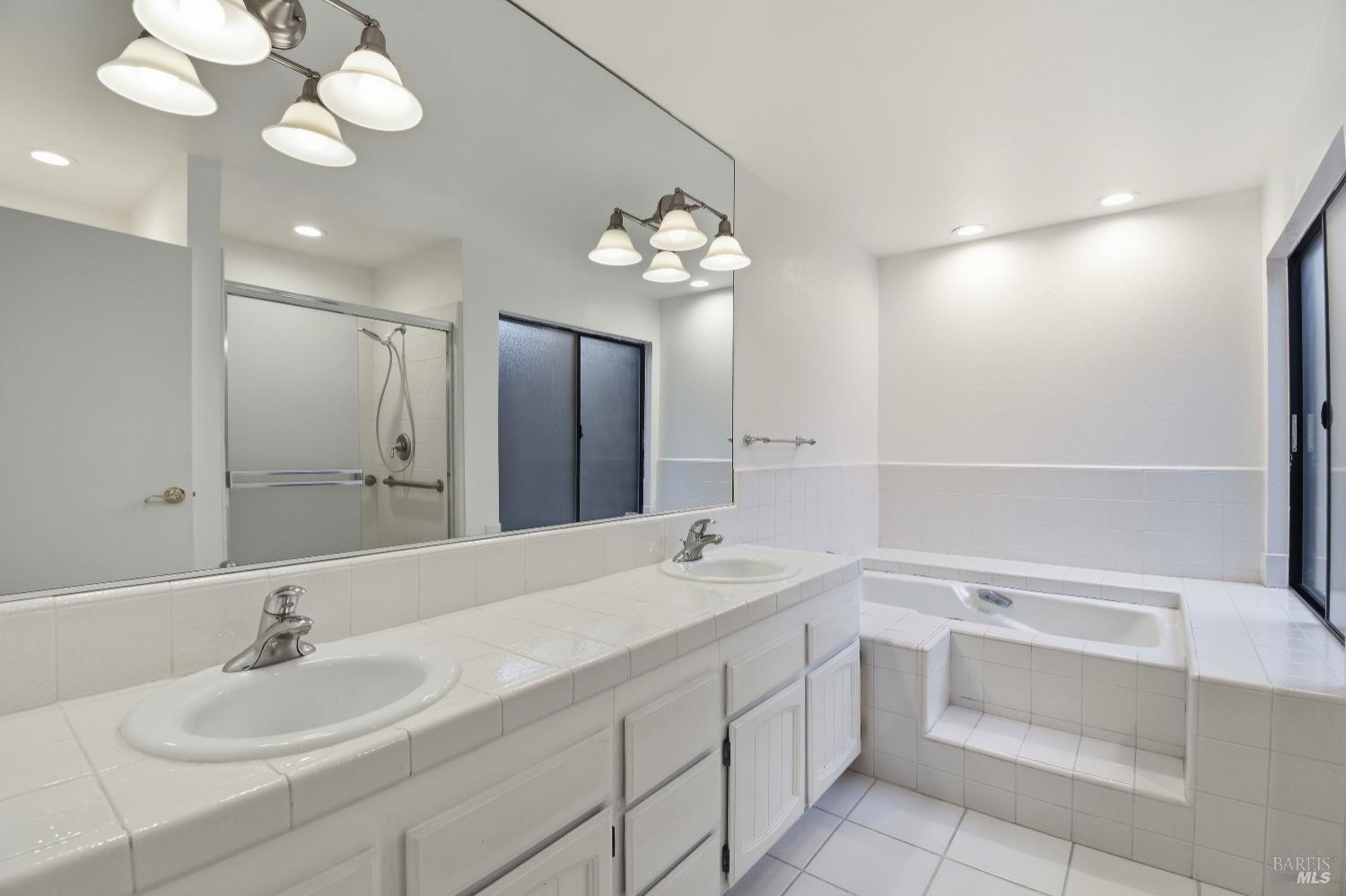 Detail Gallery Image 18 of 28 For 1320 North St #7,  Santa Rosa,  CA 95404 - 2 Beds | 2 Baths