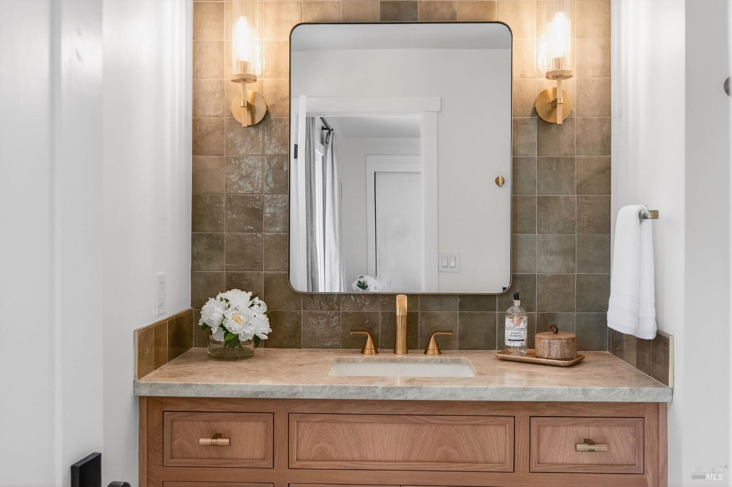 Detail Gallery Image 28 of 63 For 2543 Pinot Way, Saint Helena,  CA 94574 - 3 Beds | 2 Baths