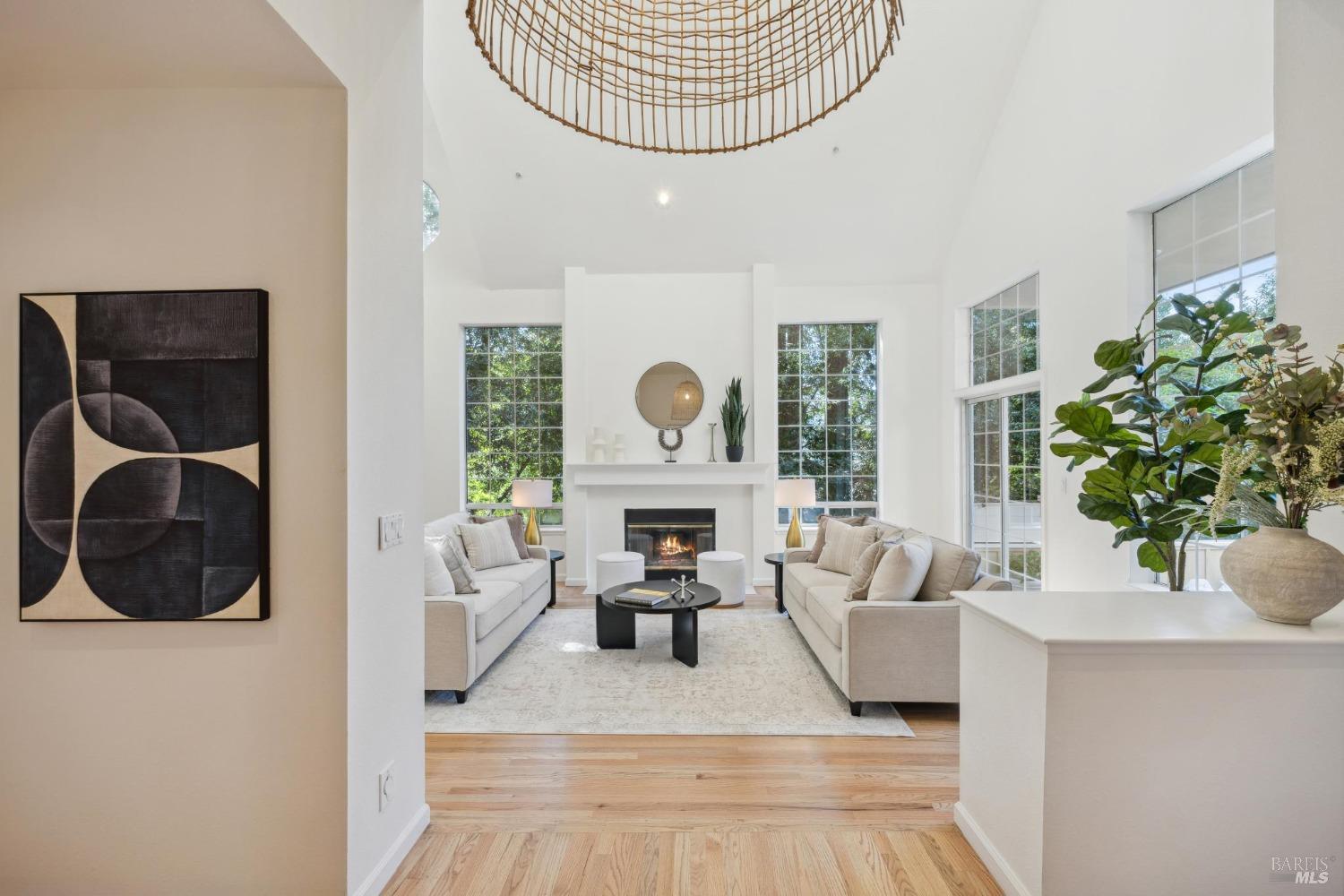 Front Image Thumbnail for BA326015674