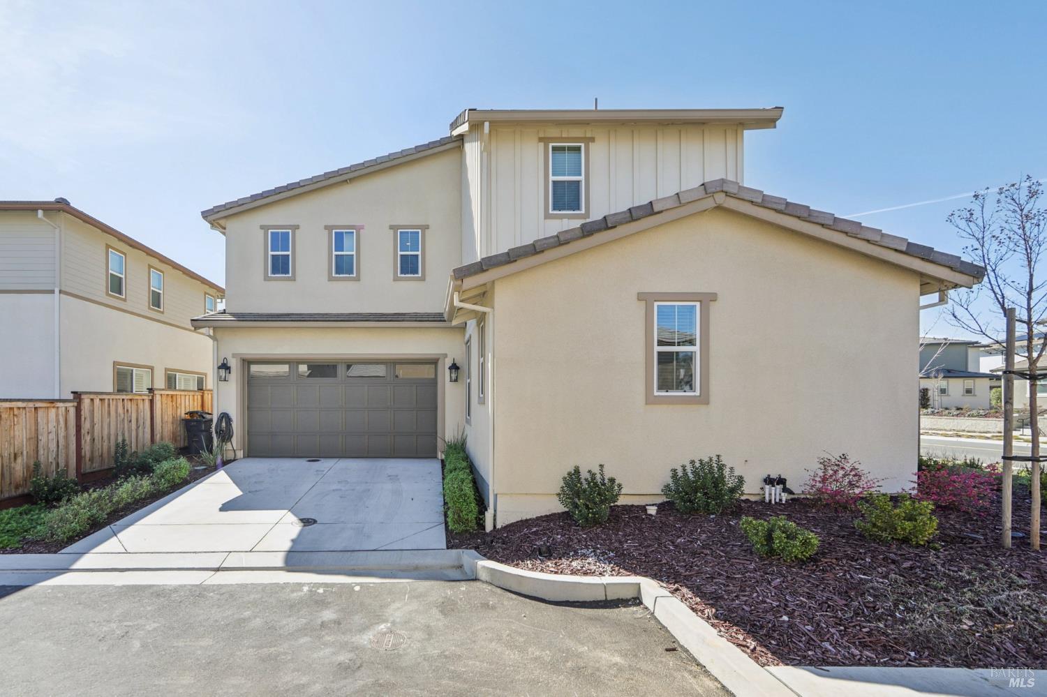 Detail Gallery Image 35 of 54 For 2464 Lake Club Dr, Fairfield,  CA 94533 - 4 Beds | 3/1 Baths