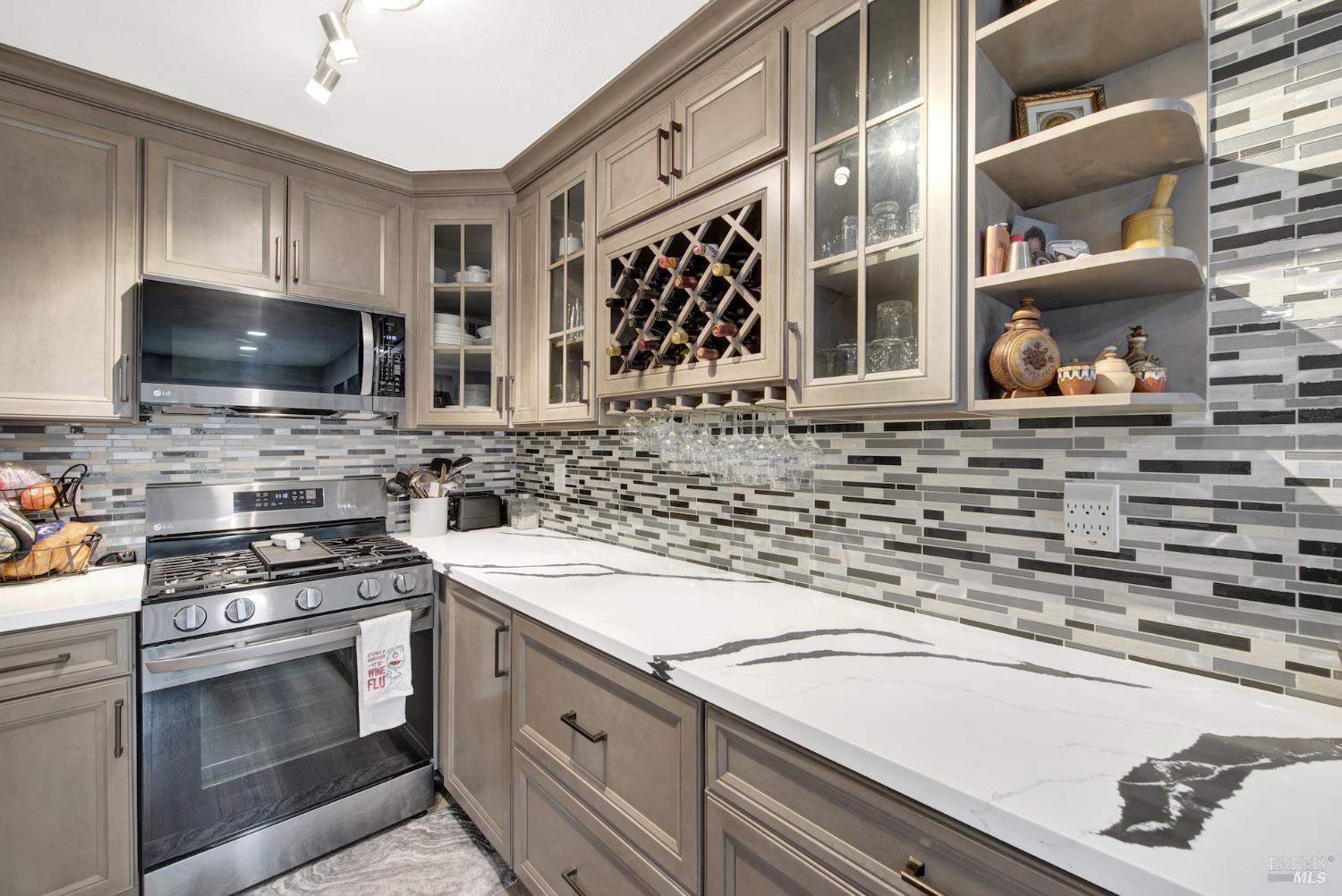 Detail Gallery Image 15 of 30 For 216 Apollo Unkn #7,  Hercules,  CA 94547 - 2 Beds | 1/1 Baths