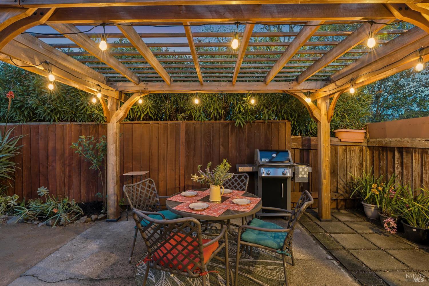 Detail Gallery Image 55 of 66 For 30 Creek Ln, Sonoma,  CA 95476 - 2 Beds | 2 Baths