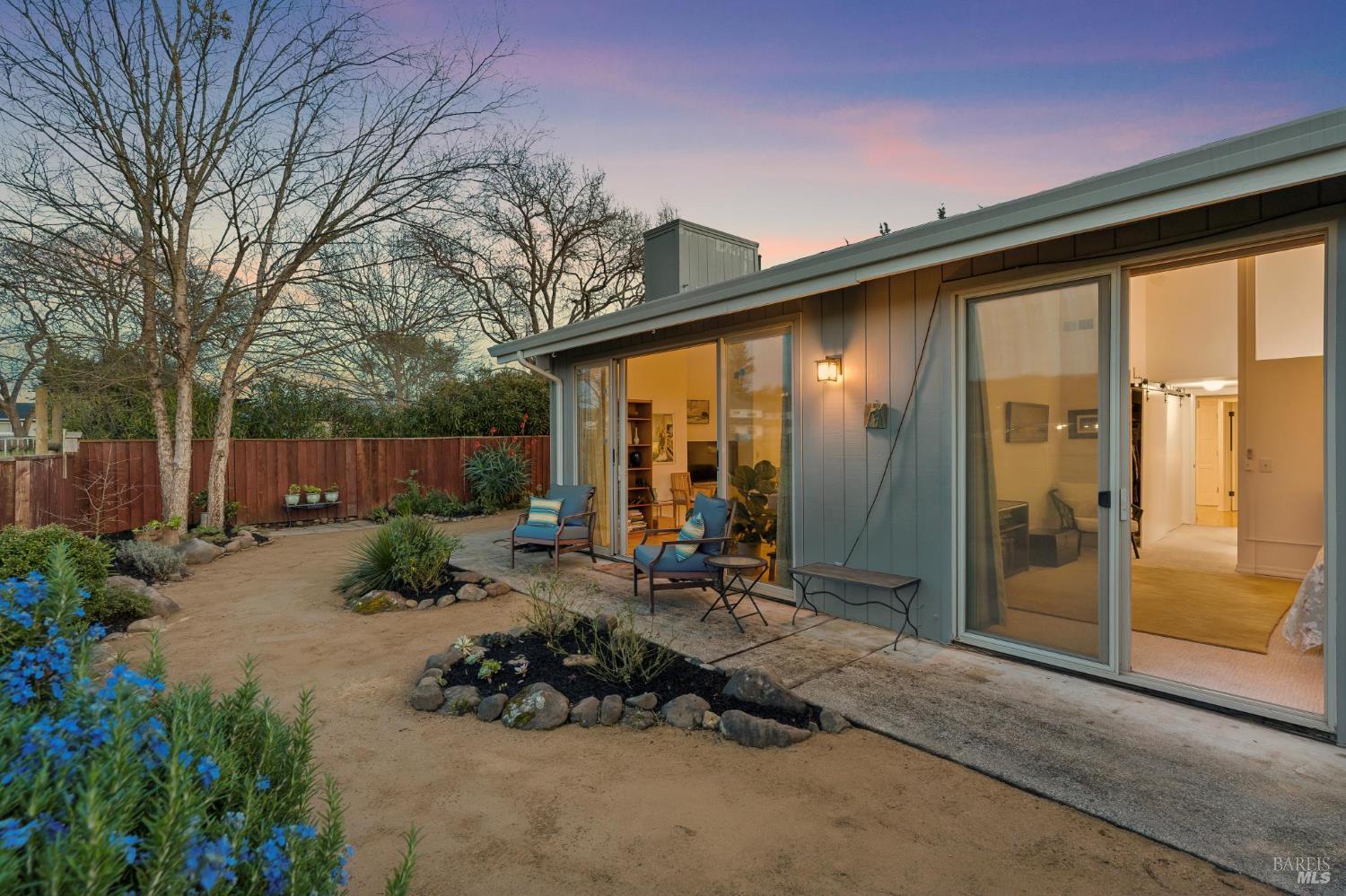 Detail Gallery Image 58 of 66 For 30 Creek Ln, Sonoma,  CA 95476 - 2 Beds | 2 Baths