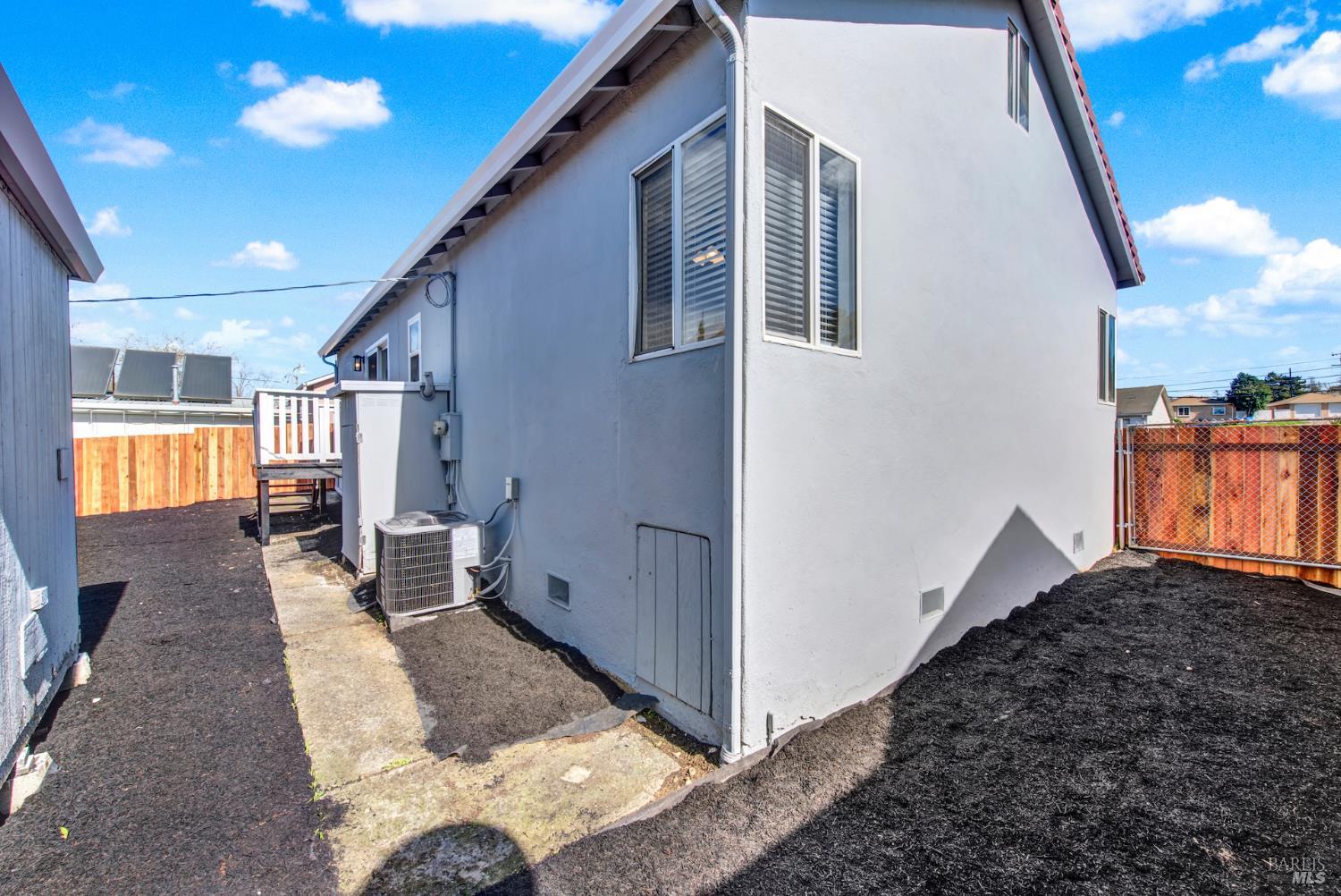 Detail Gallery Image 55 of 65 For 225 Gary Cir, Vallejo,  CA 94591 - 3 Beds | 1 Baths