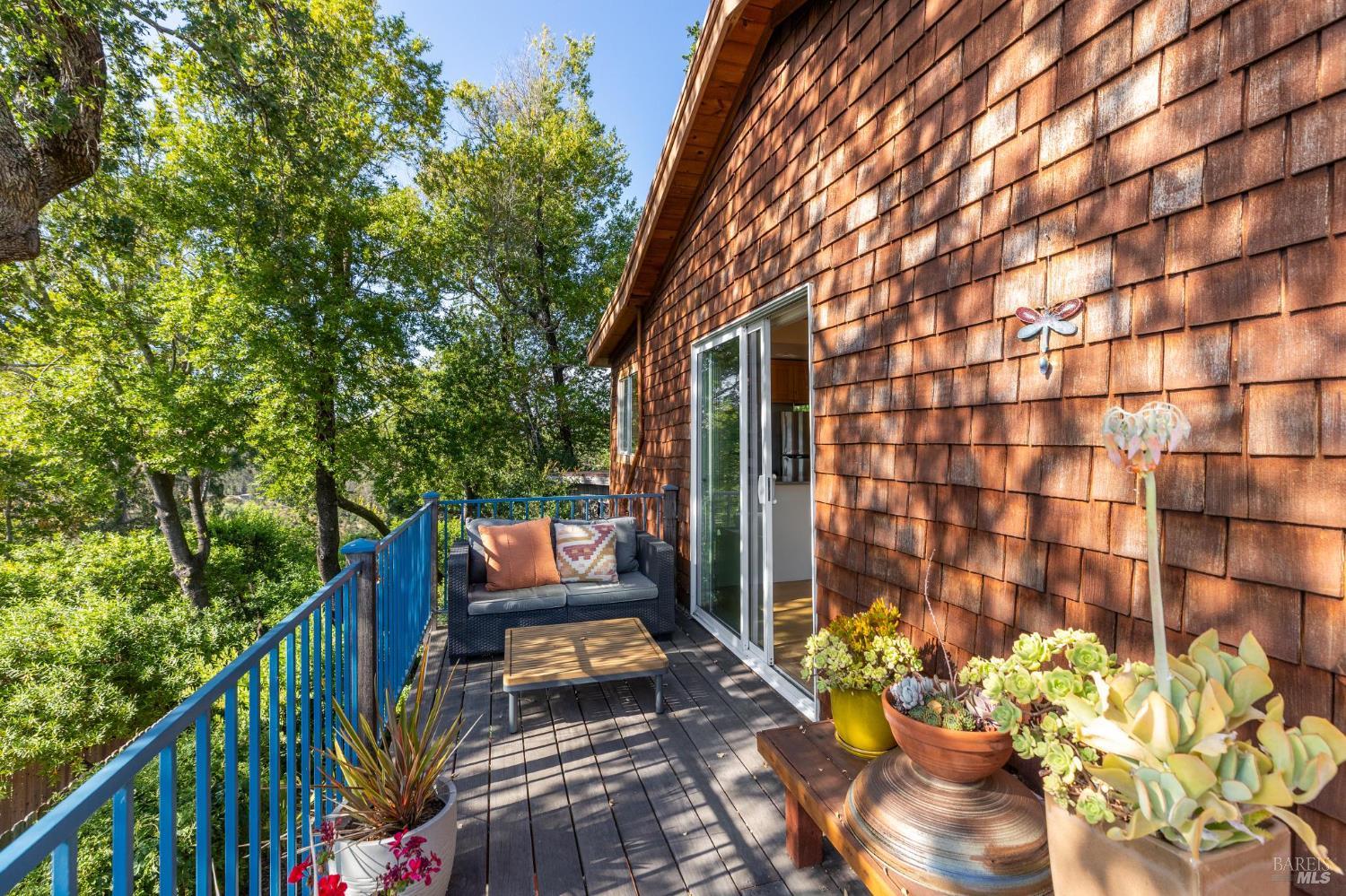 Detail Gallery Image 9 of 29 For 569 Sequoia Dr, San Anselmo,  CA 94960 - 2 Beds | 1 Baths