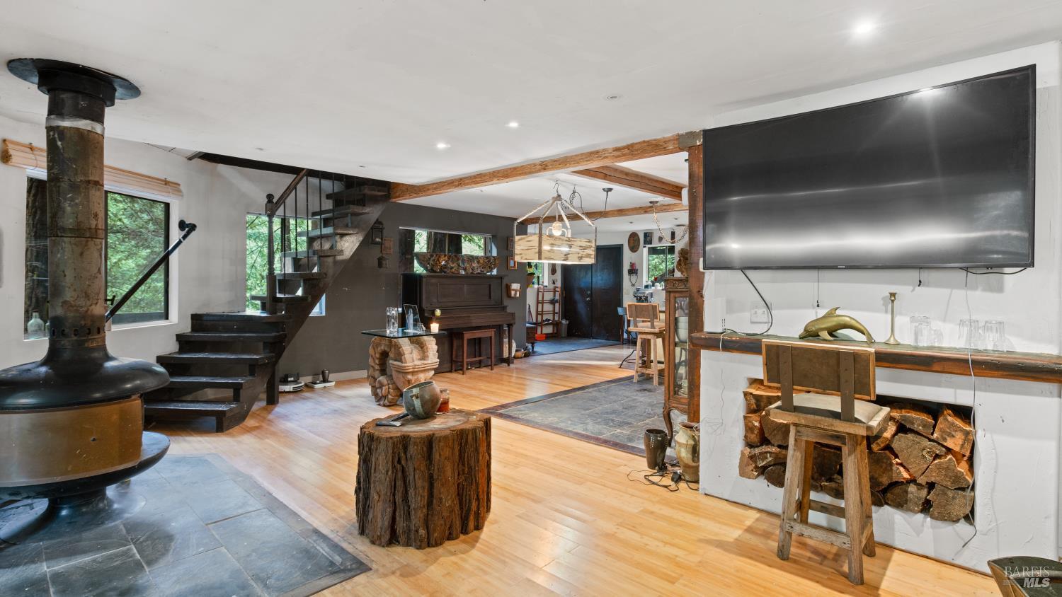 Detail Gallery Image 10 of 90 For 7456 Sir Francis Drake Blvd, Lagunitas,  CA 94938 - 4 Beds | 5 Baths