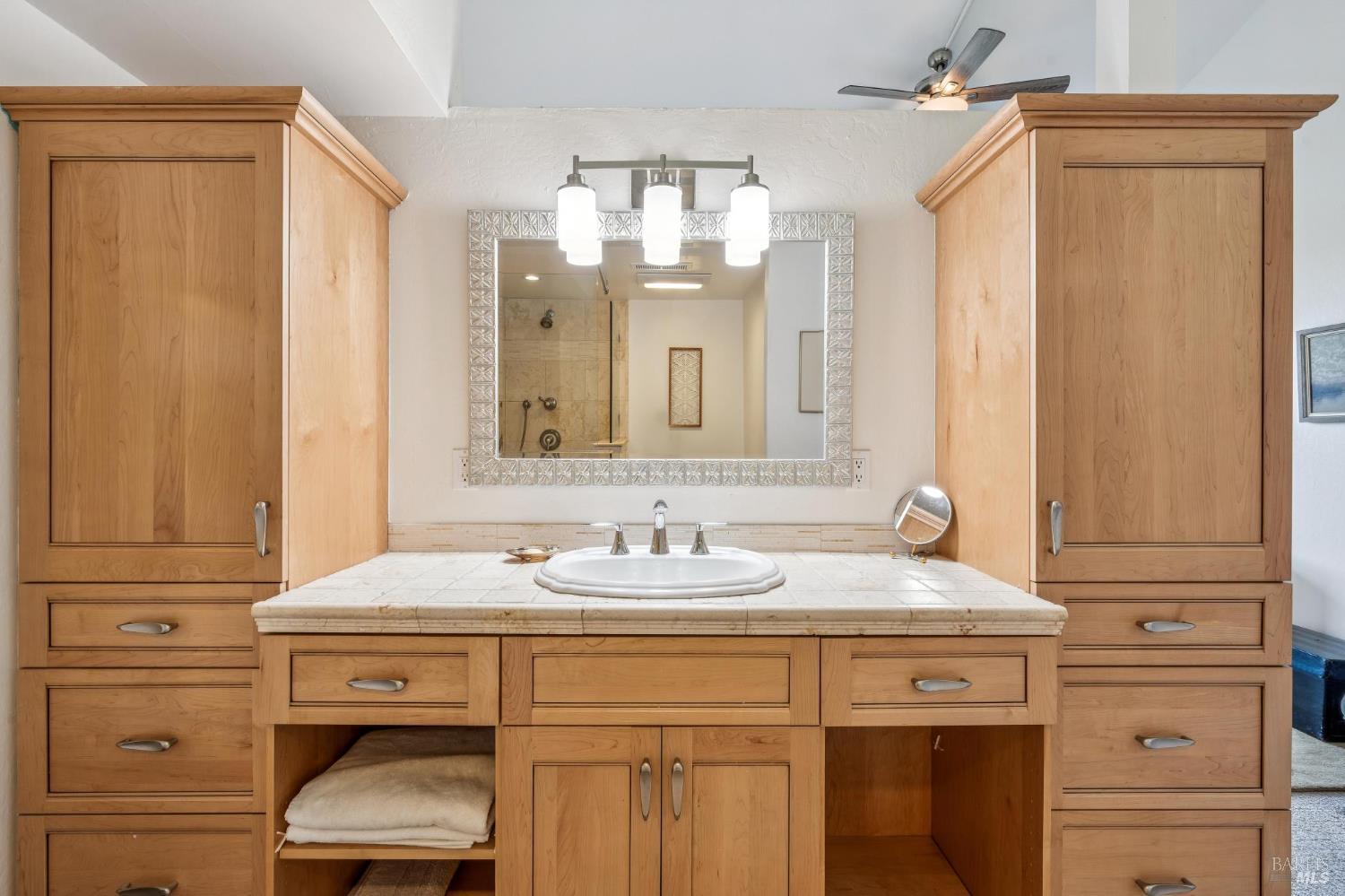 Detail Gallery Image 34 of 66 For 30 Creek Ln, Sonoma,  CA 95476 - 2 Beds | 2 Baths