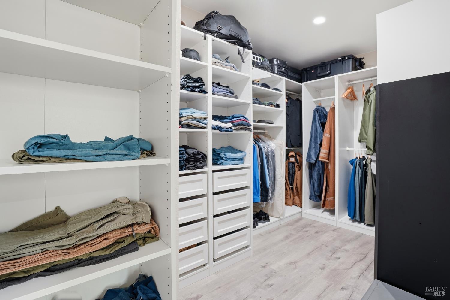 Detail Gallery Image 26 of 37 For 440 Calle De La Mesa Unkn, Novato,  CA 94949 - 3 Beds | 2 Baths