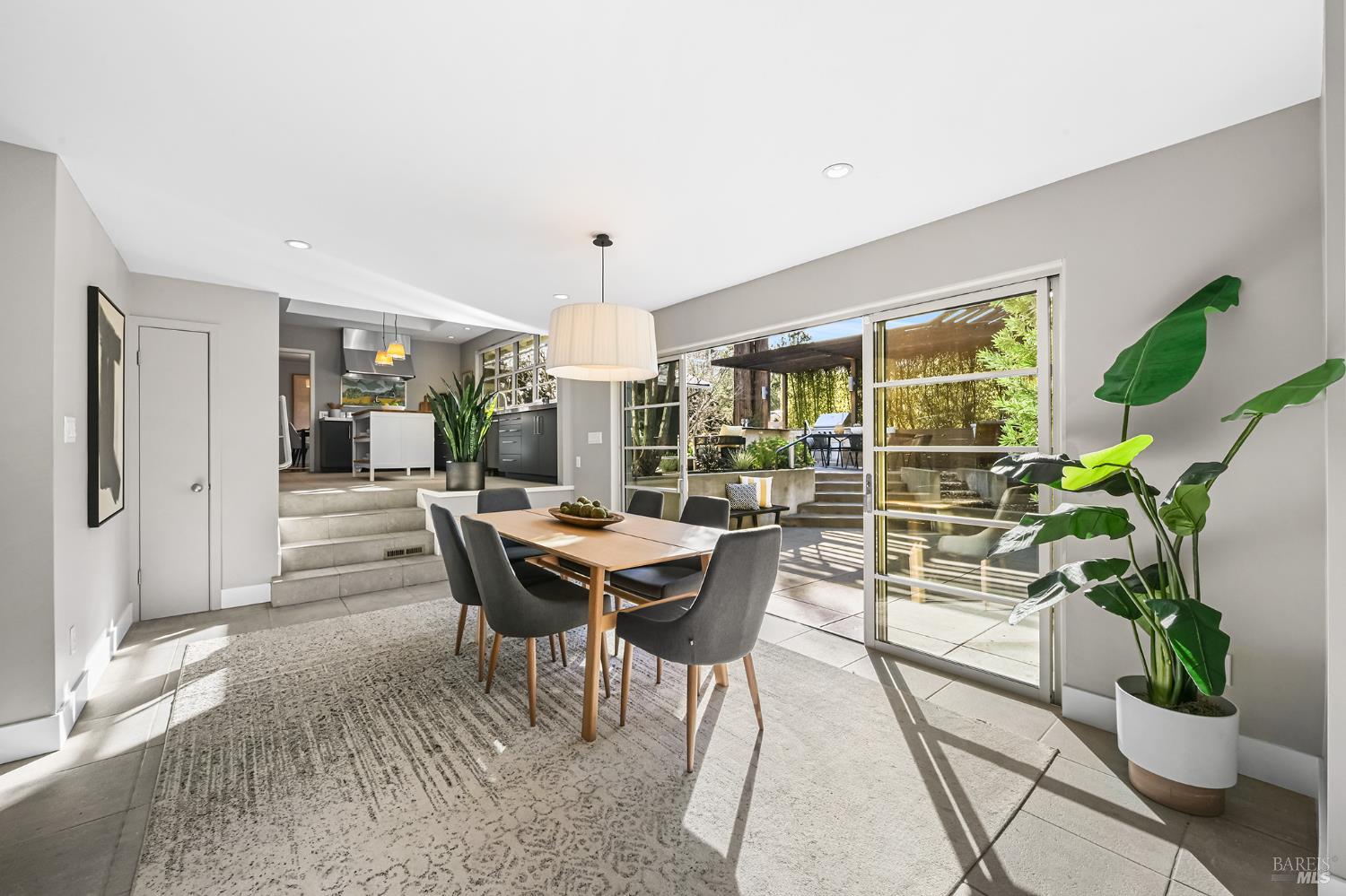 Detail Gallery Image 62 of 90 For 99 Fawn Dr, San Anselmo,  CA 94960 - 4 Beds | 4 Baths