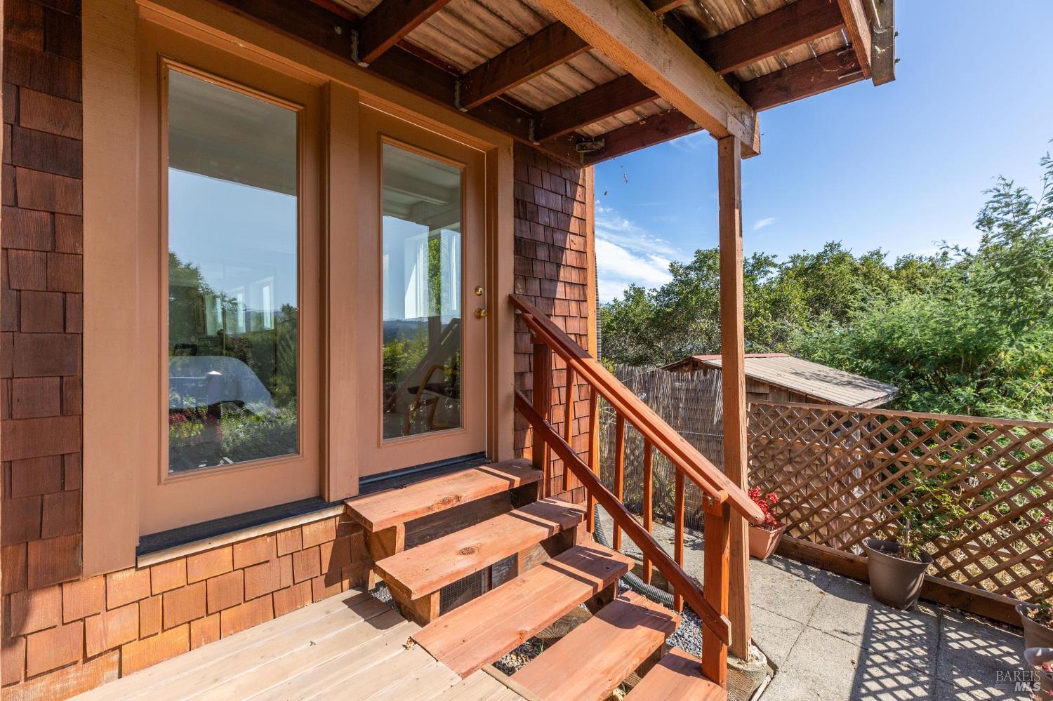 Detail Gallery Image 13 of 29 For 569 Sequoia Dr, San Anselmo,  CA 94960 - 2 Beds | 1 Baths