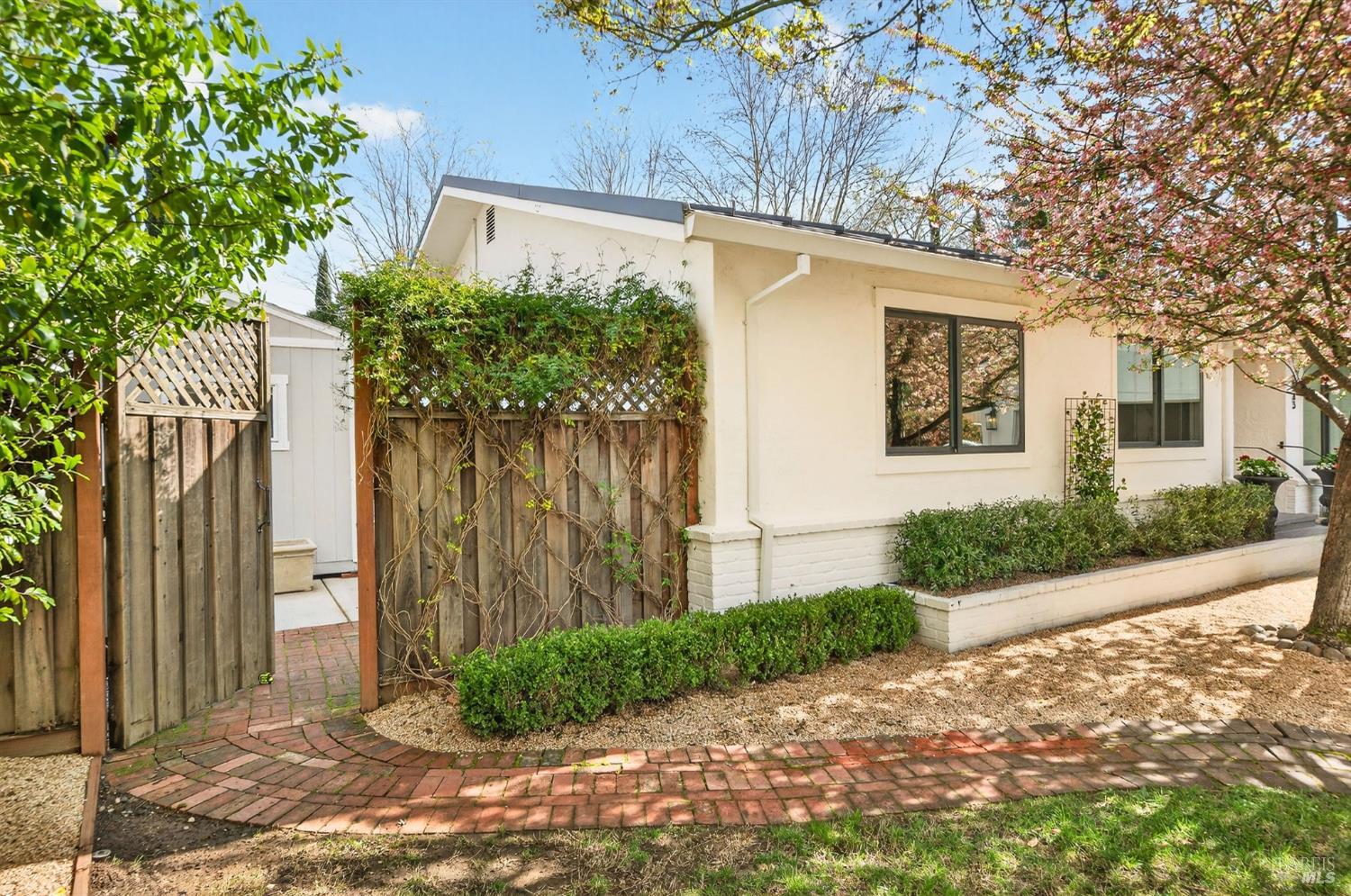 Detail Gallery Image 41 of 63 For 2543 Pinot Way, Saint Helena,  CA 94574 - 3 Beds | 2 Baths