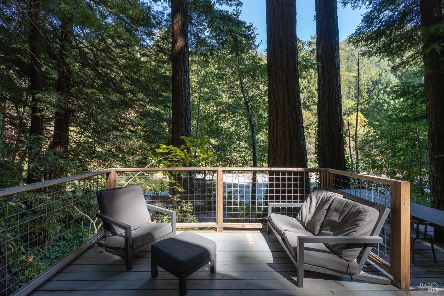 Detail Gallery Image 10 of 49 For 1050 Cazadero Hwy, Cazadero,  CA 95421 - 3 Beds | 2 Baths