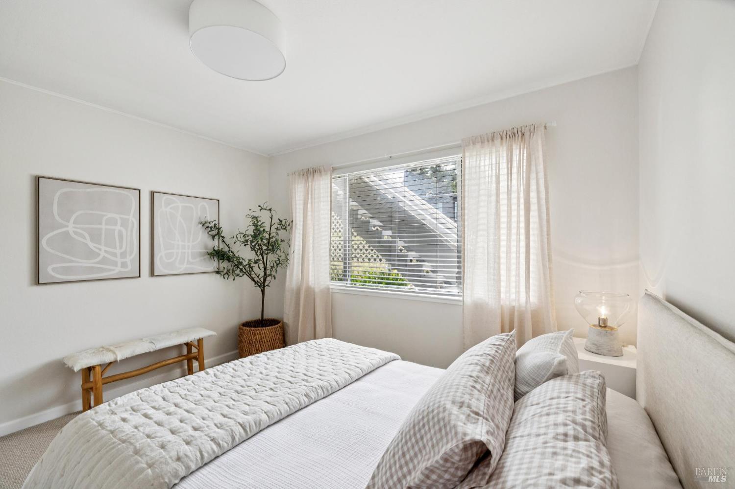 Detail Gallery Image 25 of 31 For 61 Pixley Ave #2,  Corte Madera,  CA 94925 - 2 Beds | 1 Baths