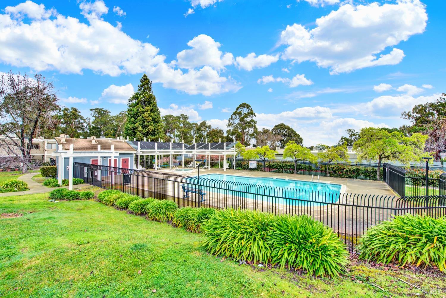 Detail Gallery Image 30 of 30 For 216 Apollo Unkn #7,  Hercules,  CA 94547 - 2 Beds | 1/1 Baths