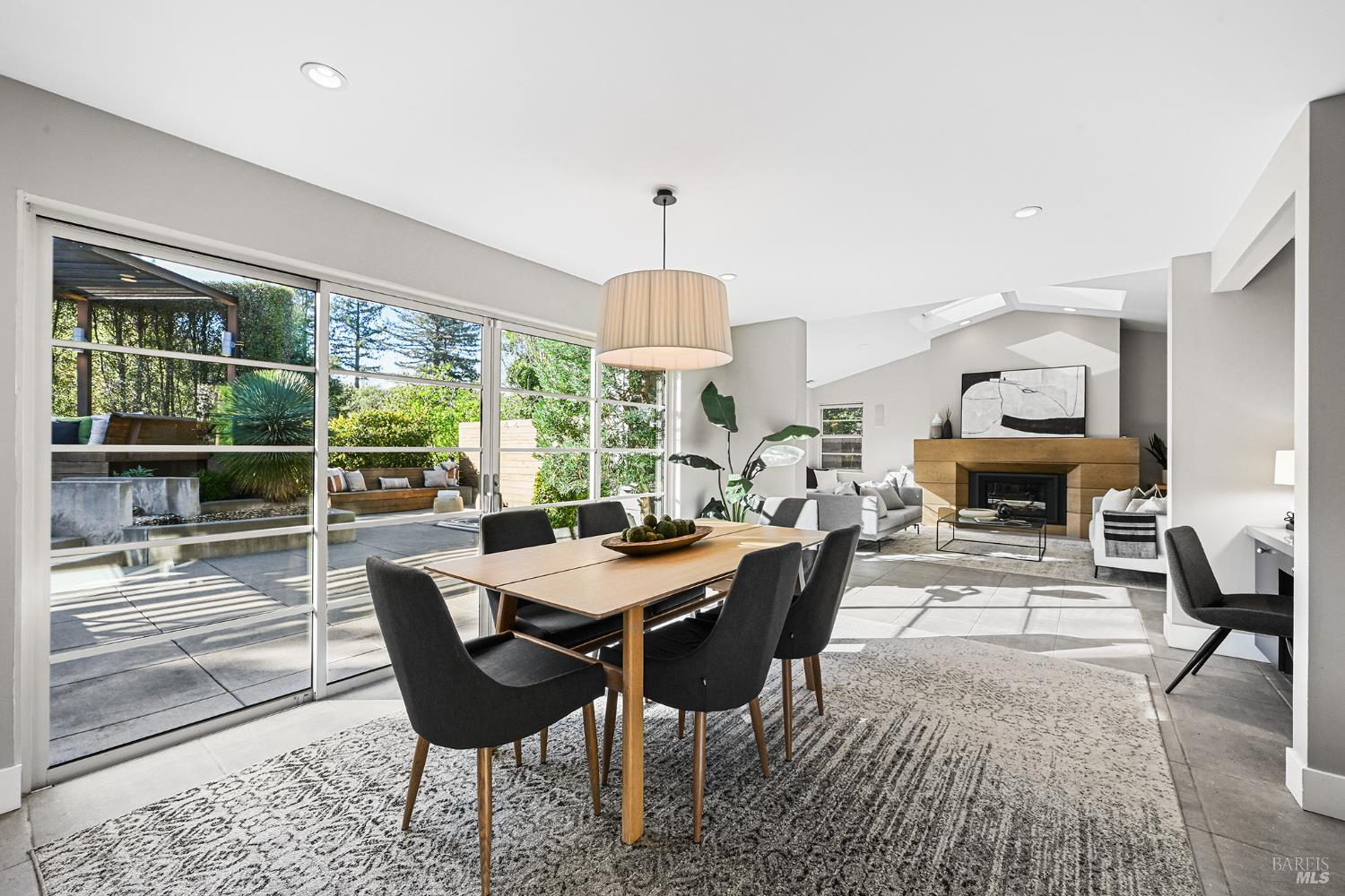 Detail Gallery Image 63 of 90 For 99 Fawn Dr, San Anselmo,  CA 94960 - 4 Beds | 4 Baths