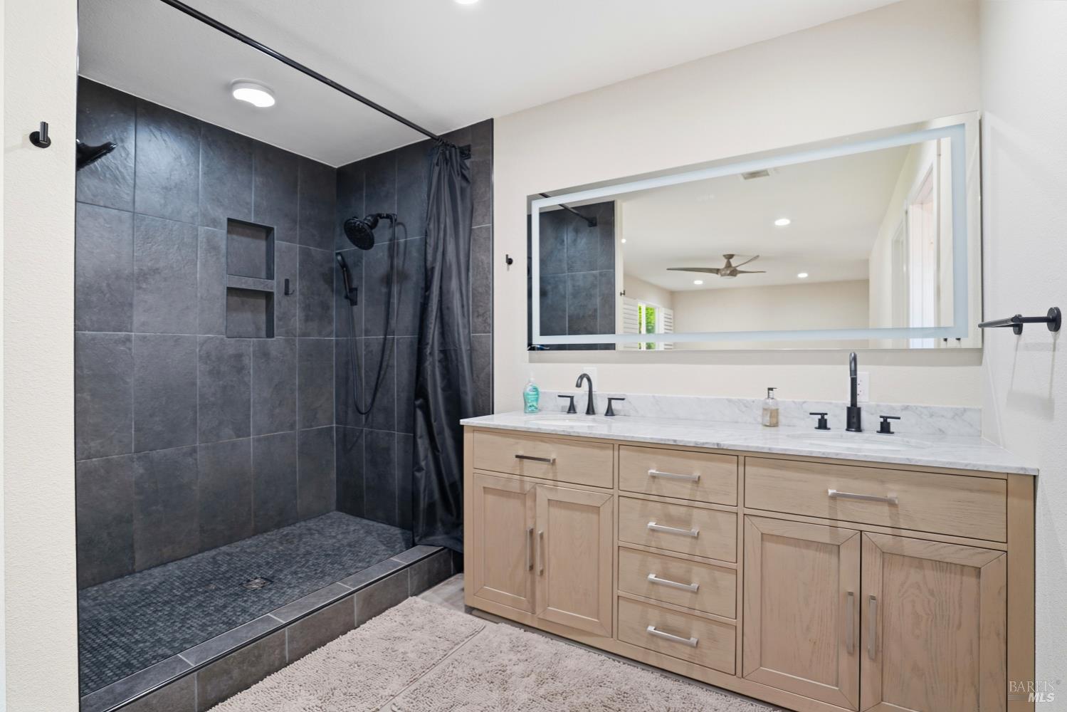 Detail Gallery Image 28 of 37 For 440 Calle De La Mesa Unkn, Novato,  CA 94949 - 3 Beds | 2 Baths