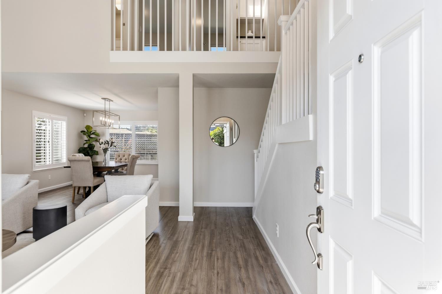 Detail Gallery Image 3 of 28 For 14 Portsmouth Cv, San Rafael,  CA 94901 - 3 Beds | 2/1 Baths