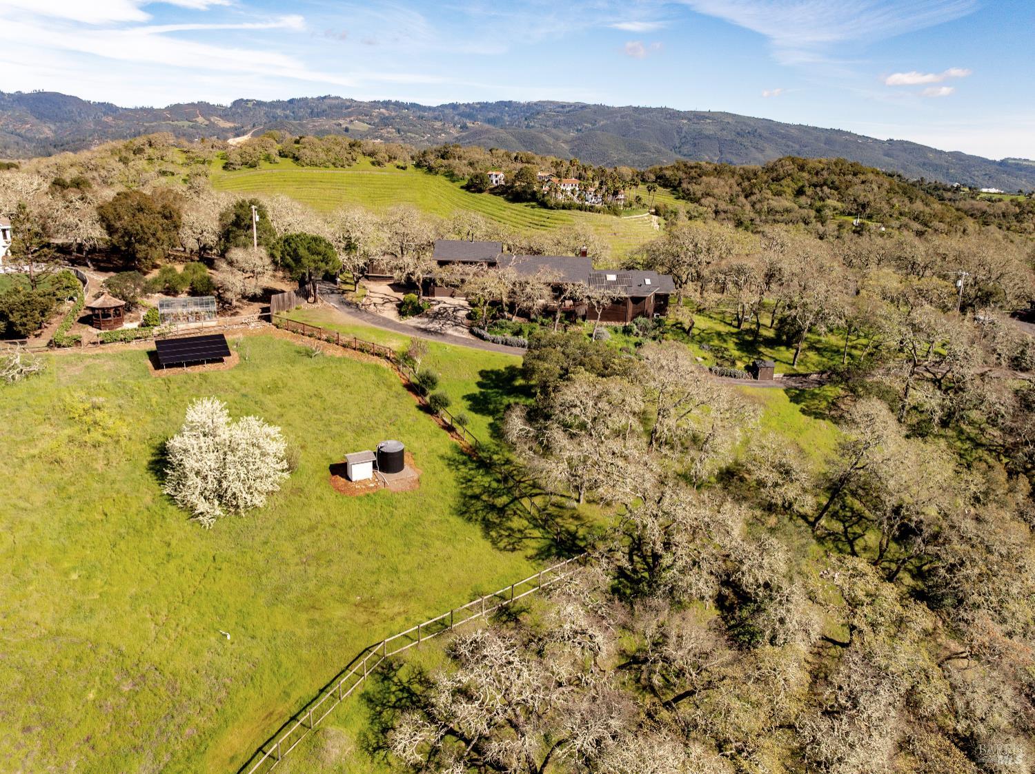 Detail Gallery Image 35 of 40 For 3460 Warm Springs Rd, Glen Ellen,  CA 95442 - 4 Beds | 3/1 Baths