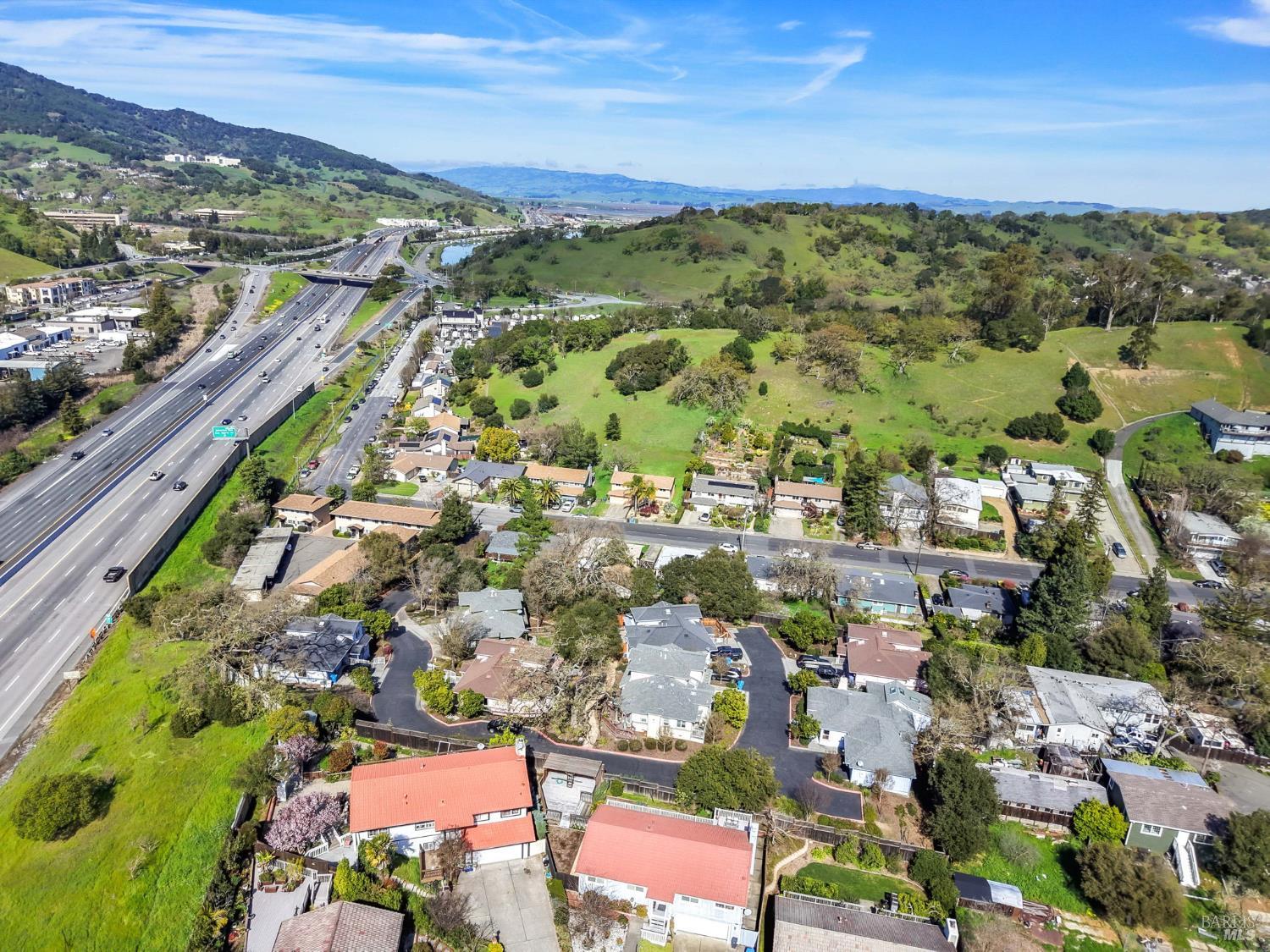 Detail Gallery Image 37 of 46 For 15 Cherry Hill Ln, Novato,  CA 94945 - 3 Beds | 2/1 Baths