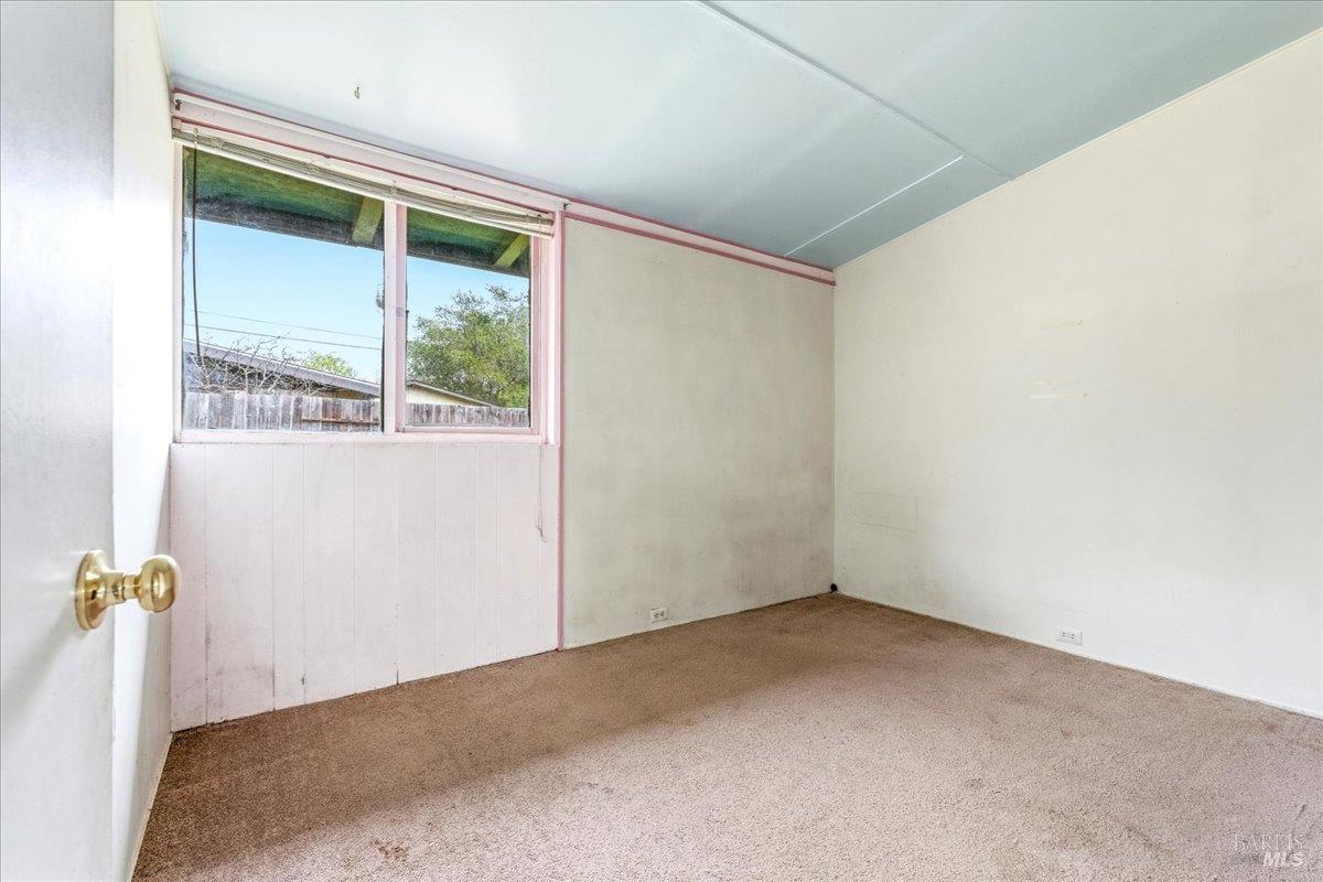 Detail Gallery Image 26 of 27 For 1121 Ferris Dr, Novato,  CA 94945 - 3 Beds | 2 Baths