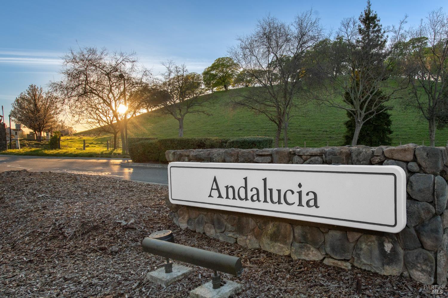 Detail Gallery Image 3 of 81 For 3183 Olympic Rd, Fairfield,  CA 94534 - 4 Beds | 3 Baths