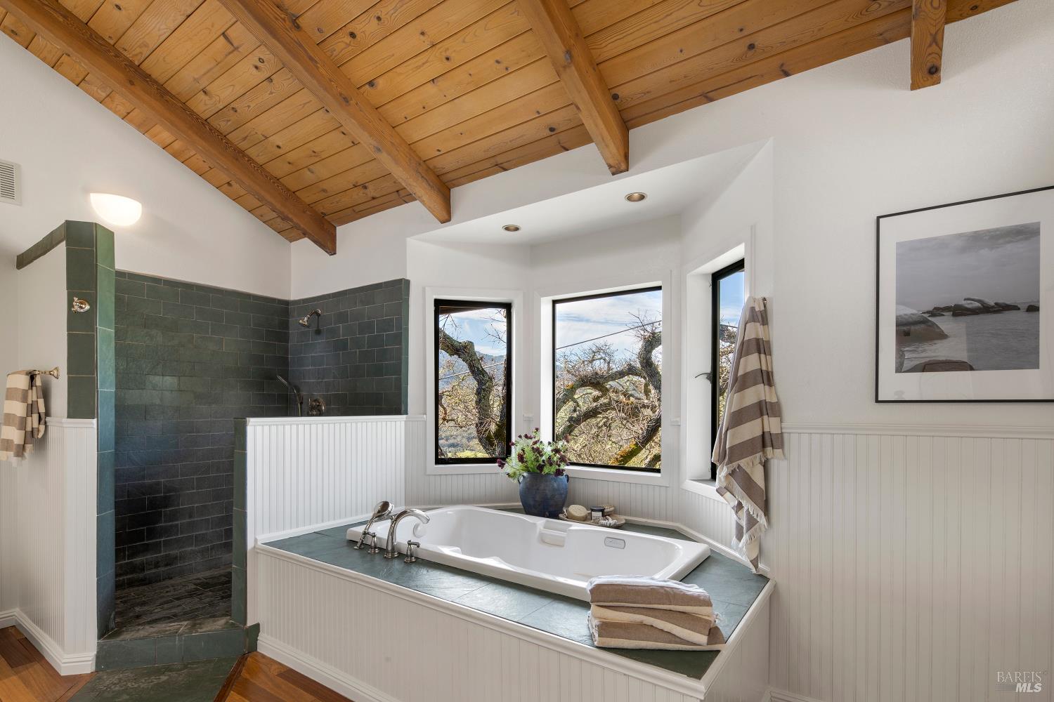 Detail Gallery Image 19 of 40 For 3460 Warm Springs Rd, Glen Ellen,  CA 95442 - 4 Beds | 3/1 Baths