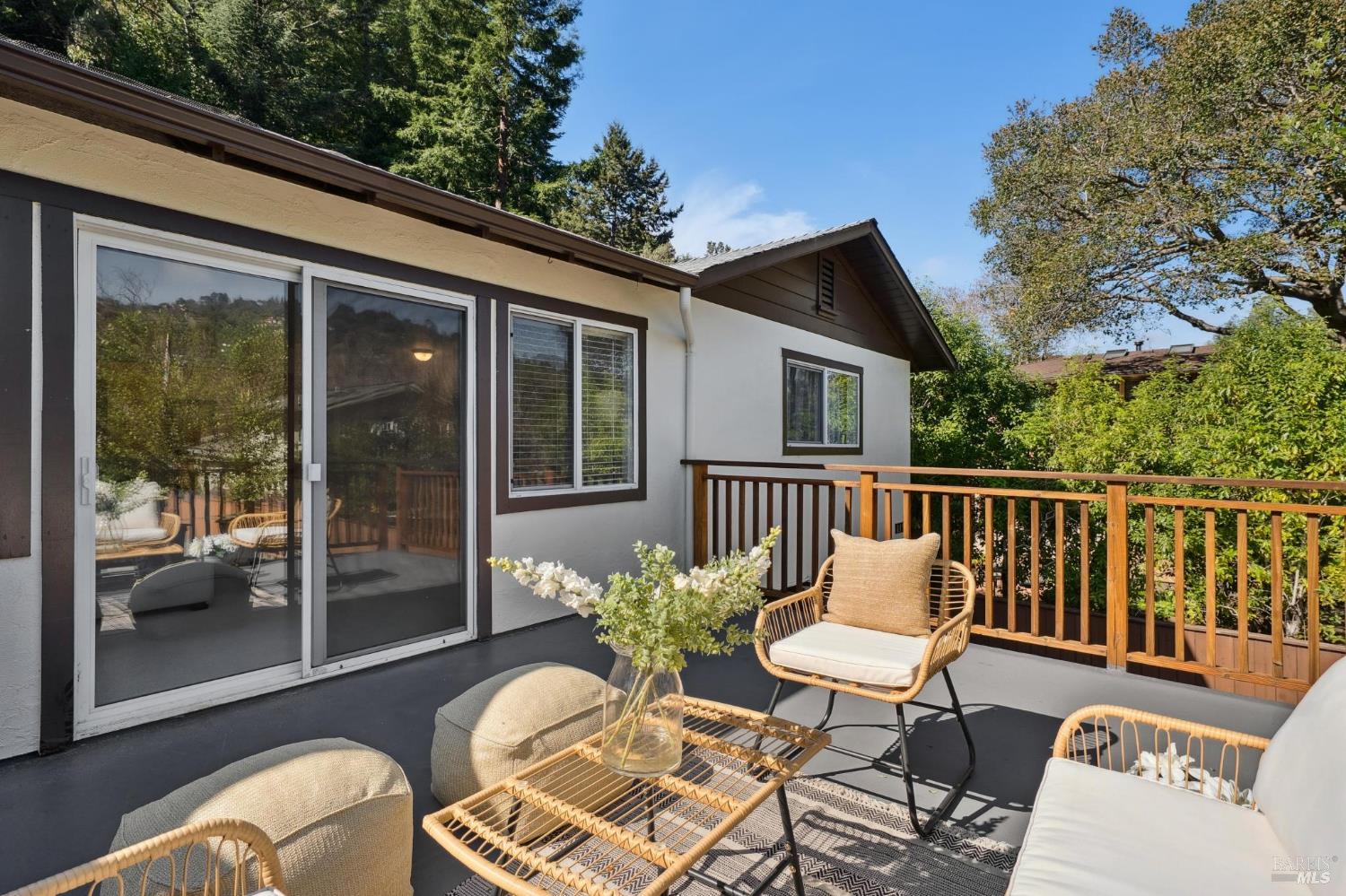 Detail Gallery Image 9 of 26 For 1851 5th Ave, San Rafael,  CA 94901 - 3 Beds | 2 Baths