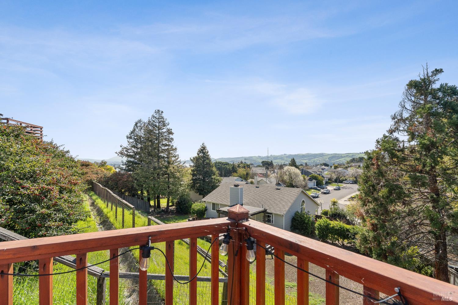 Detail Gallery Image 32 of 40 For 181 Crowsnest Ct, Vallejo,  CA 94591 - 3 Beds | 2 Baths