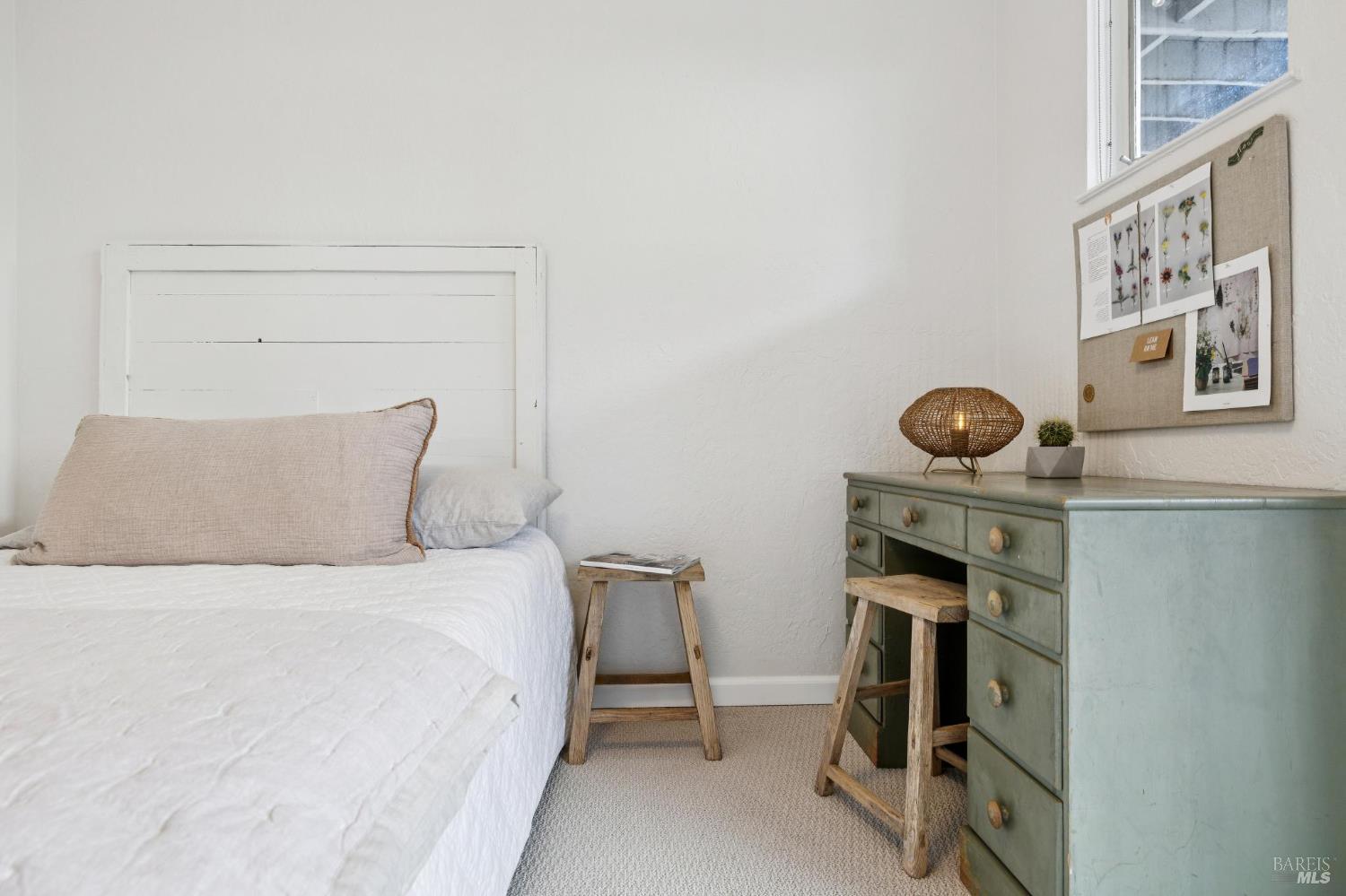 Detail Gallery Image 16 of 31 For 61 Pixley Ave #2,  Corte Madera,  CA 94925 - 2 Beds | 1 Baths