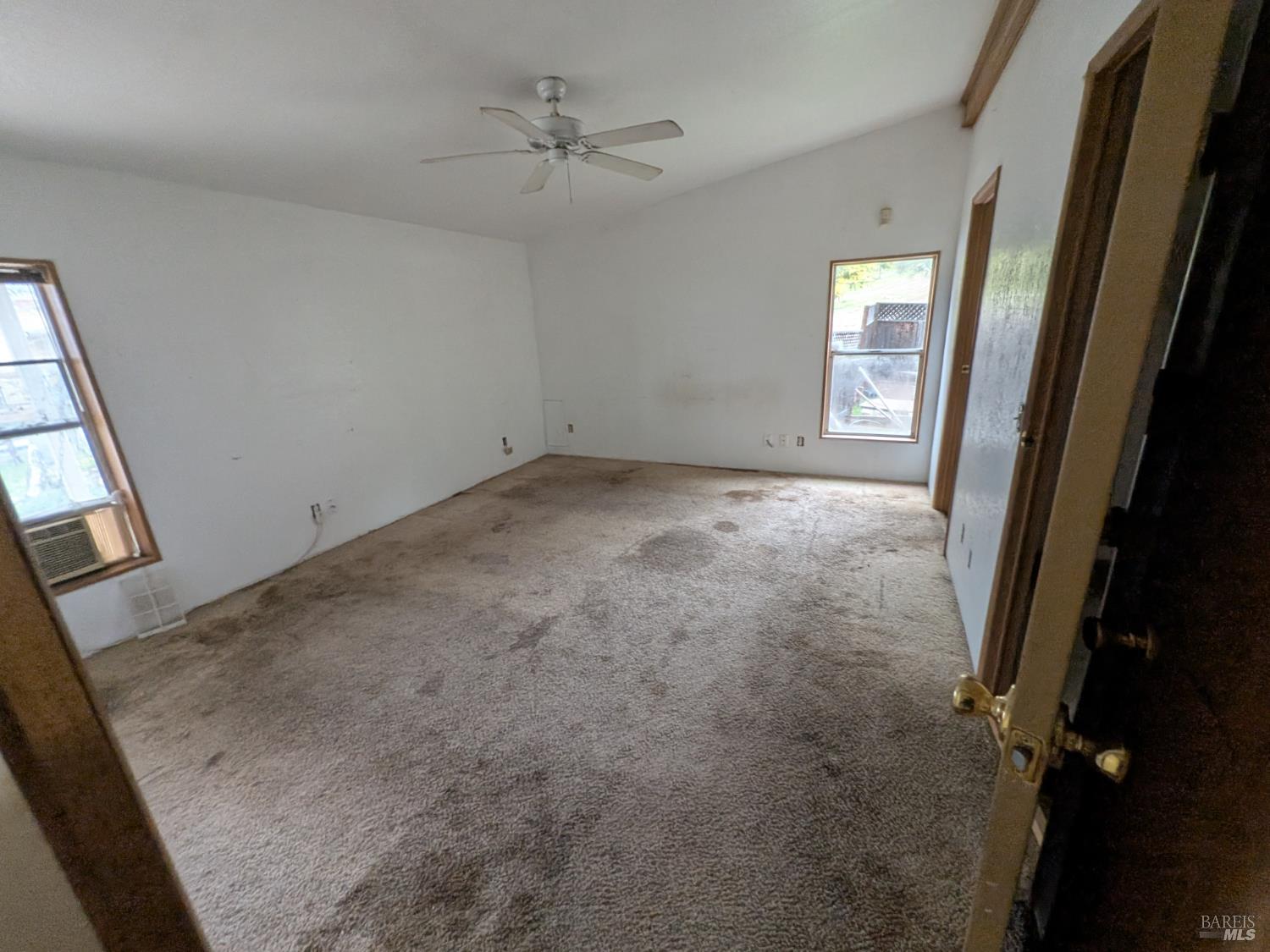 Detail Gallery Image 9 of 12 For 4367 Lakeview Ter, Lucerne,  CA 95458 - 2 Beds | 2 Baths