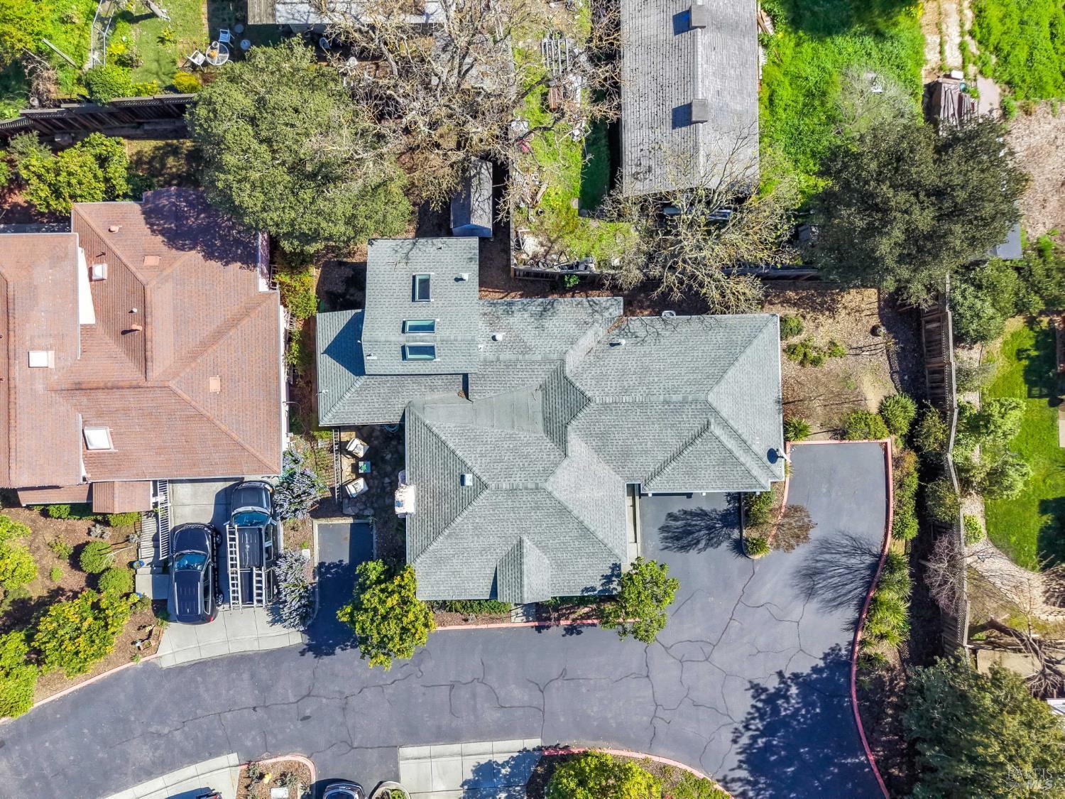 Detail Gallery Image 26 of 27 For 16 Cherry Hill Ln, Novato,  CA 94945 - 2 Beds | 2 Baths