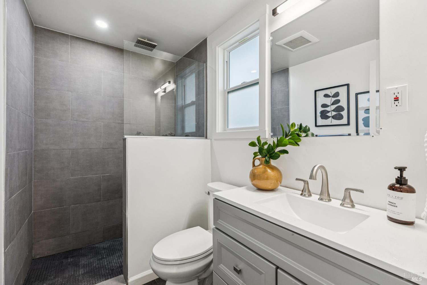 Detail Gallery Image 48 of 65 For 750 Montecillo Rd, San Rafael,  CA 94903 - 3 Beds | 2 Baths