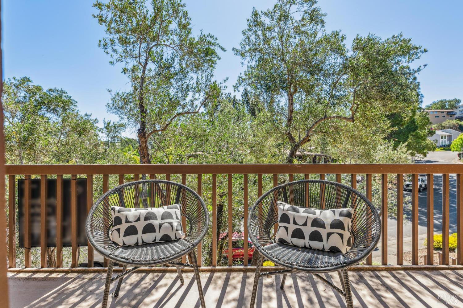 Detail Gallery Image 14 of 25 For 952 Lea Dr, San Rafael,  CA 94903 - 1 Beds | 1 Baths