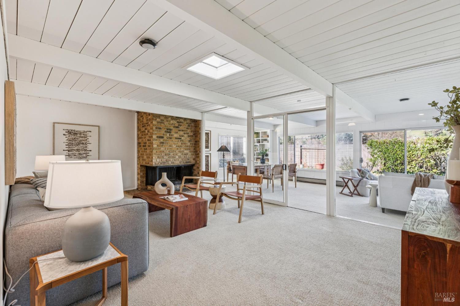 Detail Gallery Image 6 of 65 For 750 Montecillo Rd, San Rafael,  CA 94903 - 3 Beds | 2 Baths