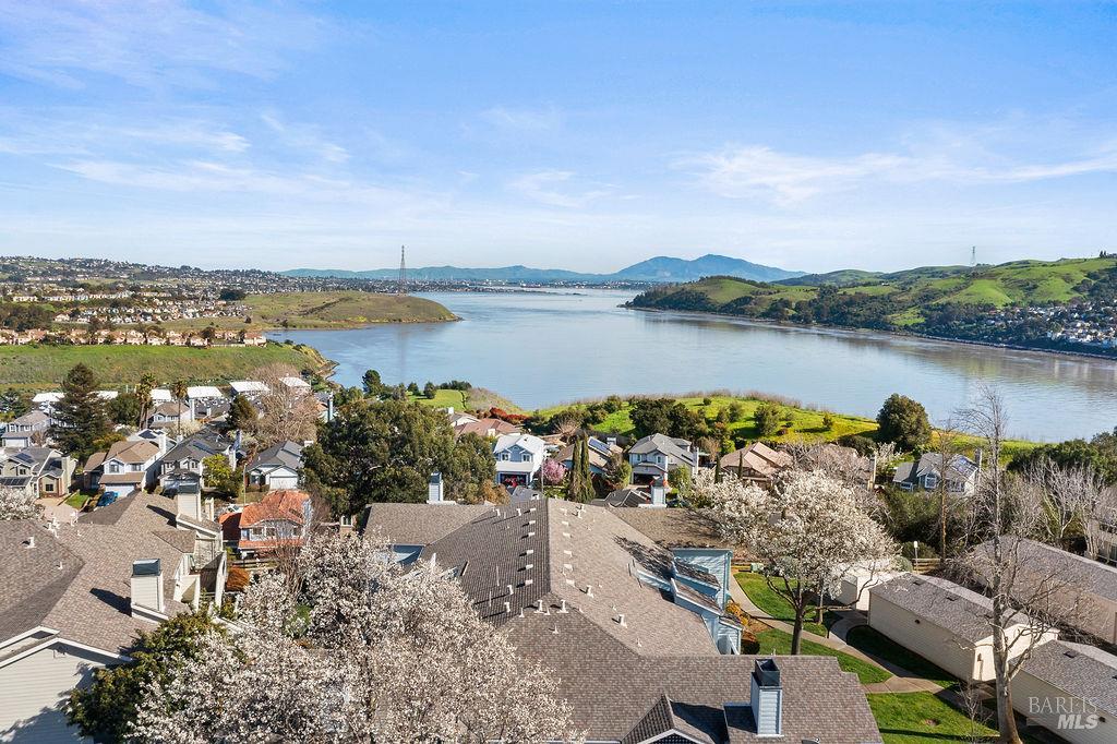 Detail Gallery Image 3 of 34 For 1201 Glen Cove Pkwy #1505,  Vallejo,  CA 94591 - 2 Beds | 2 Baths