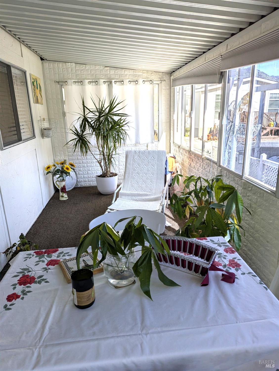 Detail Gallery Image 15 of 33 For 8 Camellia Dr, Calistoga,  CA 94515 - 2 Beds | 2 Baths