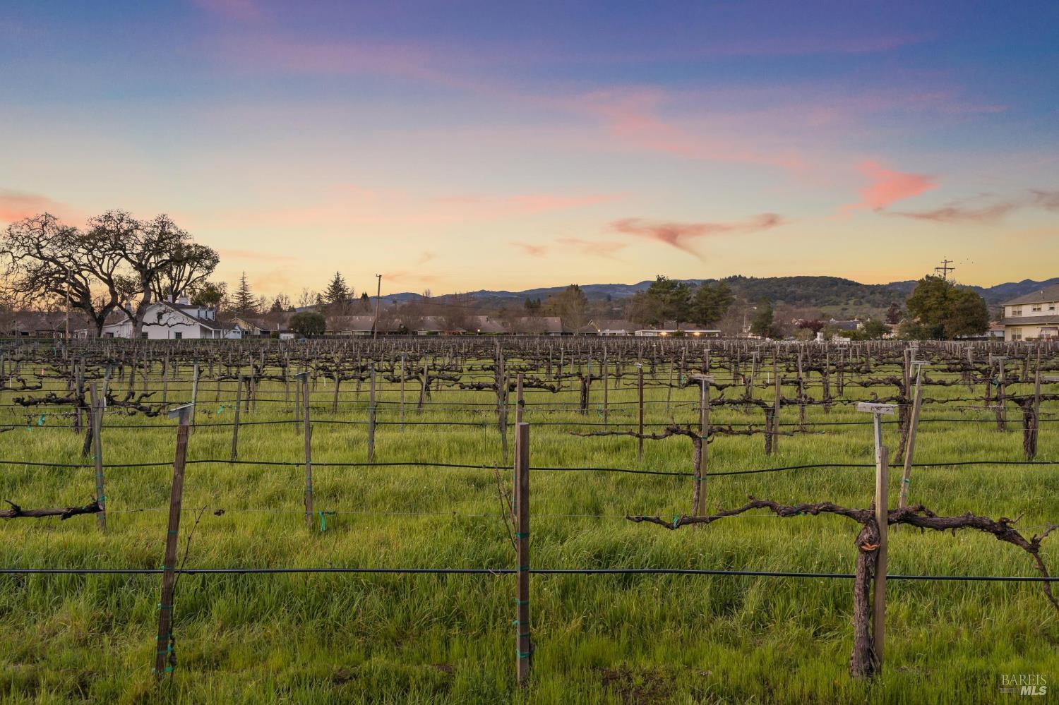Detail Gallery Image 61 of 66 For 30 Creek Ln, Sonoma,  CA 95476 - 2 Beds | 2 Baths