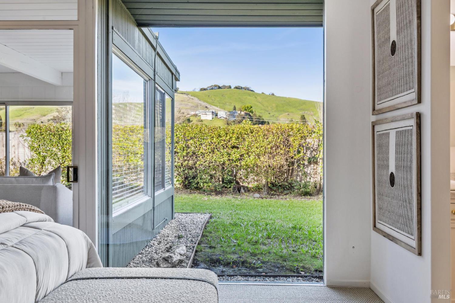 Detail Gallery Image 39 of 65 For 750 Montecillo Rd, San Rafael,  CA 94903 - 3 Beds | 2 Baths