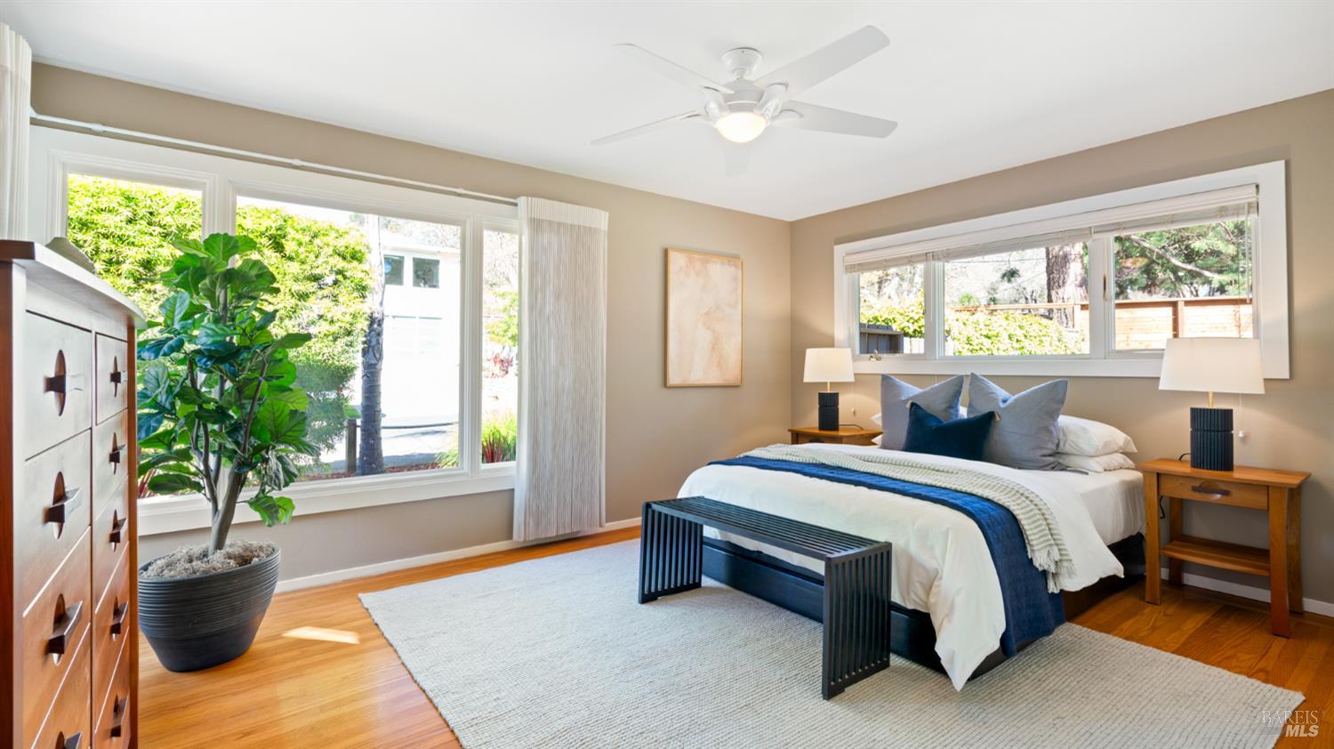 Detail Gallery Image 32 of 51 For 118 Marinda Dr, Fairfax,  CA 94930 - 3 Beds | 2 Baths