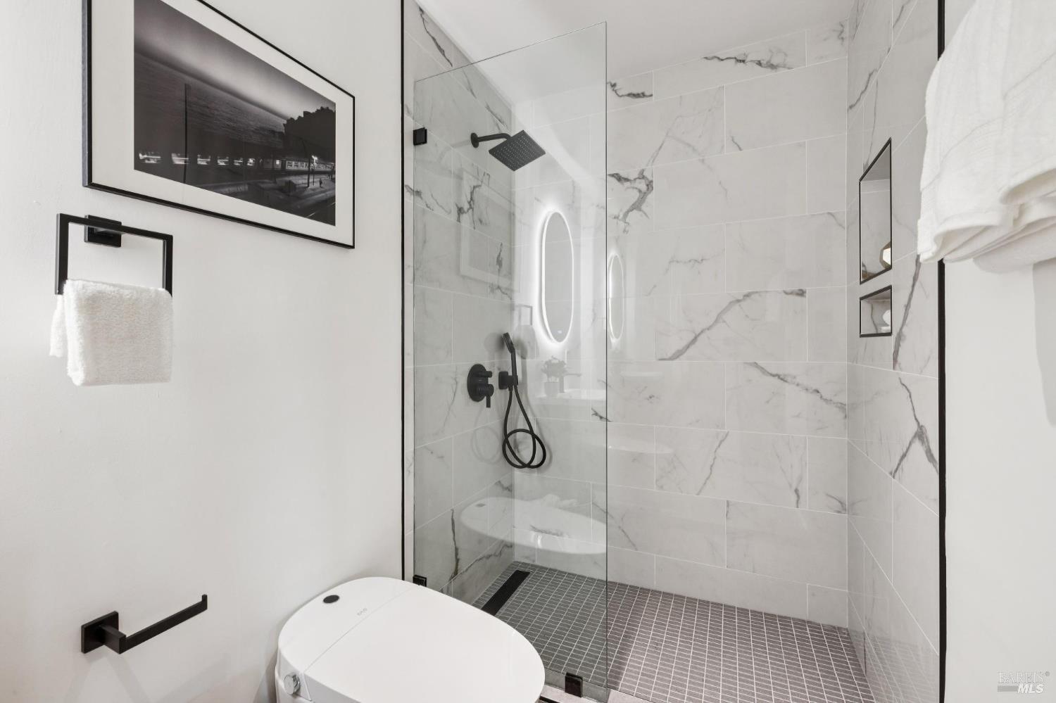 Detail Gallery Image 26 of 37 For 448 Sausalito Blvd, Sausalito,  CA 94965 - 2 Beds | 2 Baths