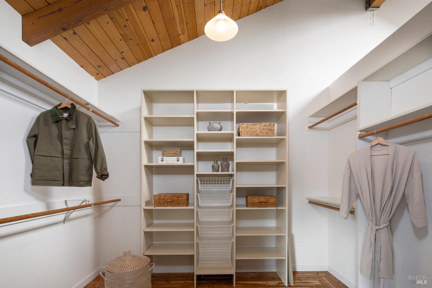 Detail Gallery Image 21 of 40 For 3460 Warm Springs Rd, Glen Ellen,  CA 95442 - 4 Beds | 3/1 Baths