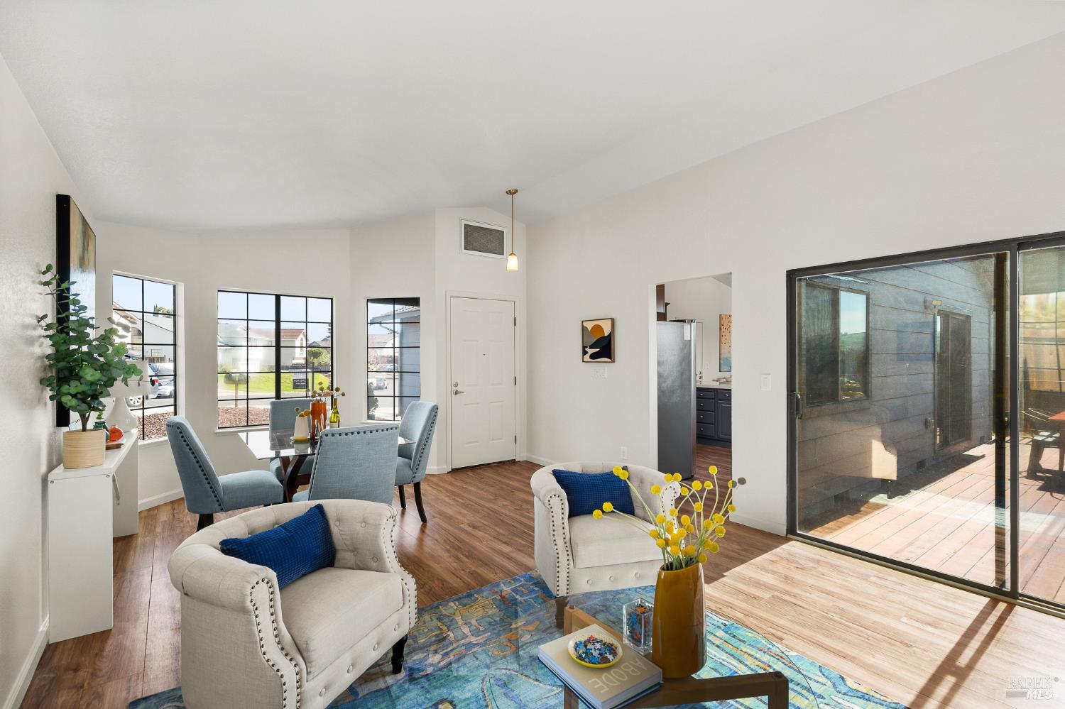 Detail Gallery Image 7 of 40 For 181 Crowsnest Ct, Vallejo,  CA 94591 - 3 Beds | 2 Baths